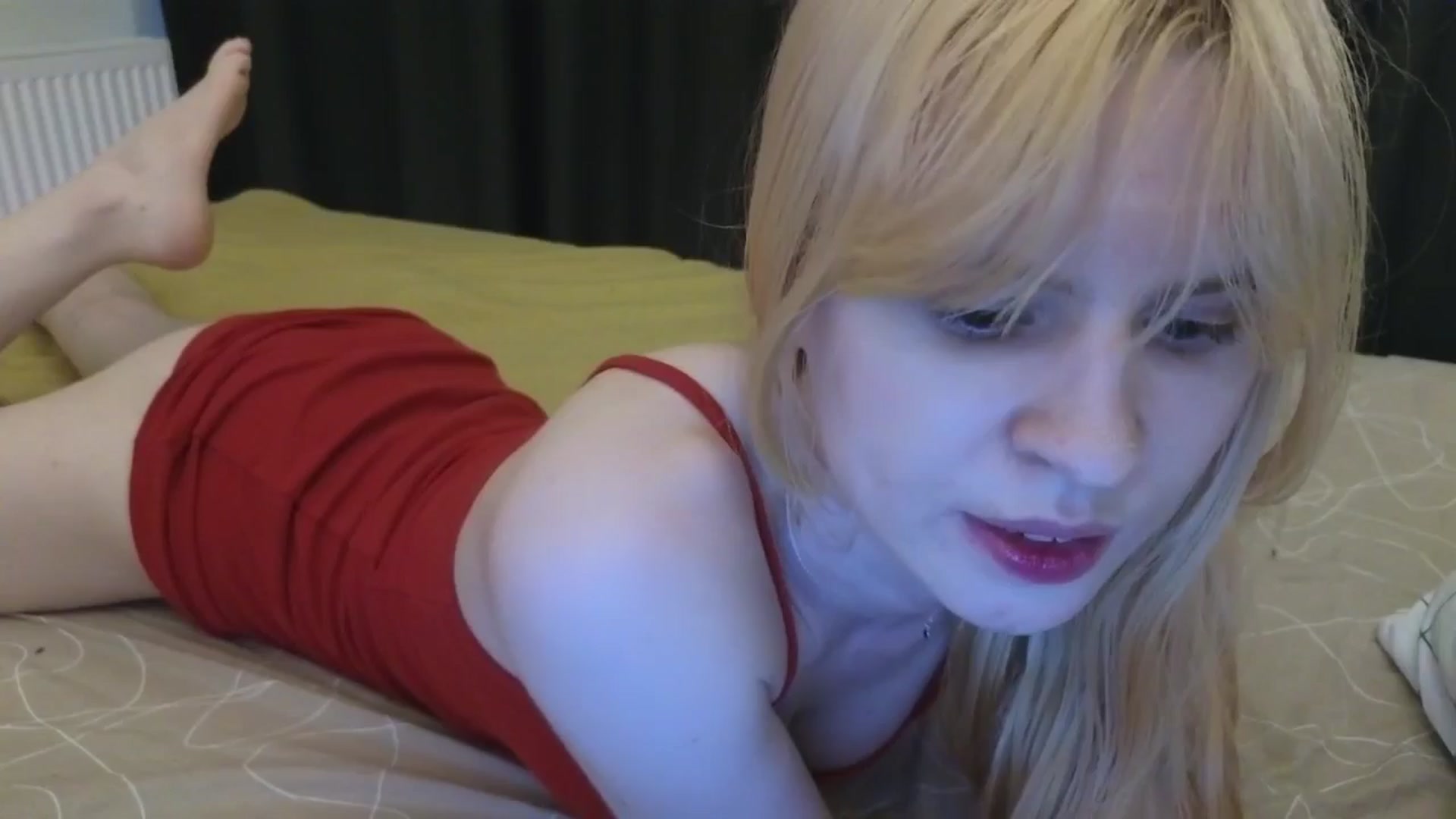 Gallery image thumbnail from Yuri_elfie's myfreecams stream on, 08/16/2025, 05:08 image 10 of 20