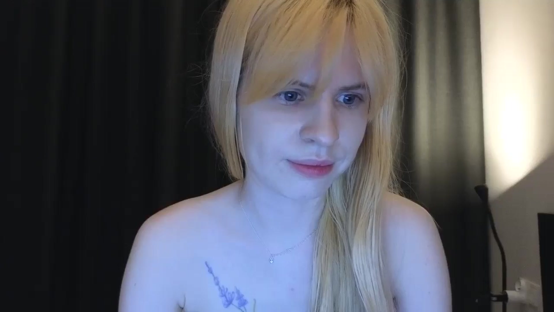 Gallery image thumbnail from Yuri_elfie's myfreecams stream on, 08/29/2025, 04:35 image 3 of 20