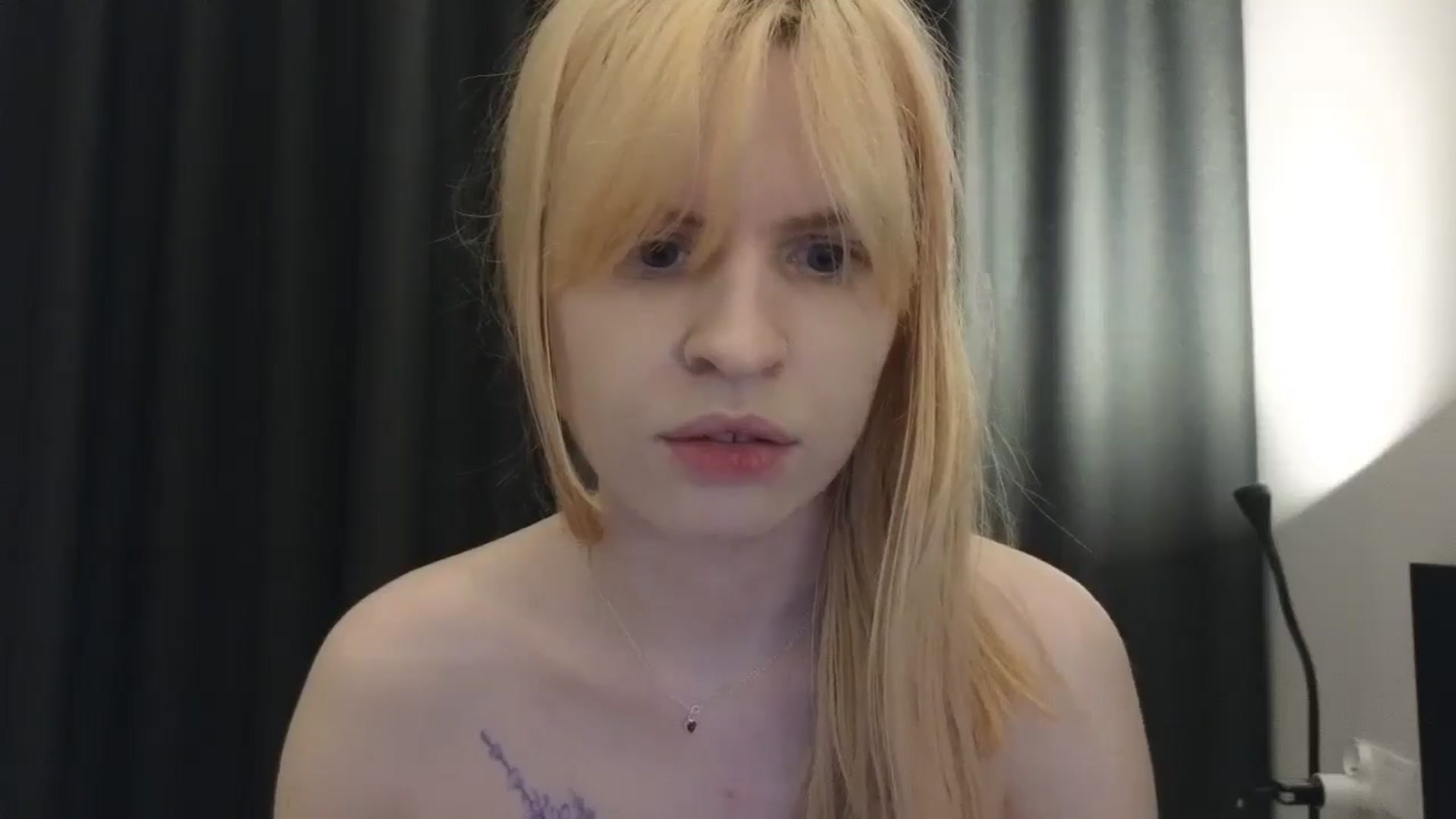 Gallery image thumbnail from Yuri_elfie's myfreecams stream on, 08/29/2025, 04:35 image 18 of 20