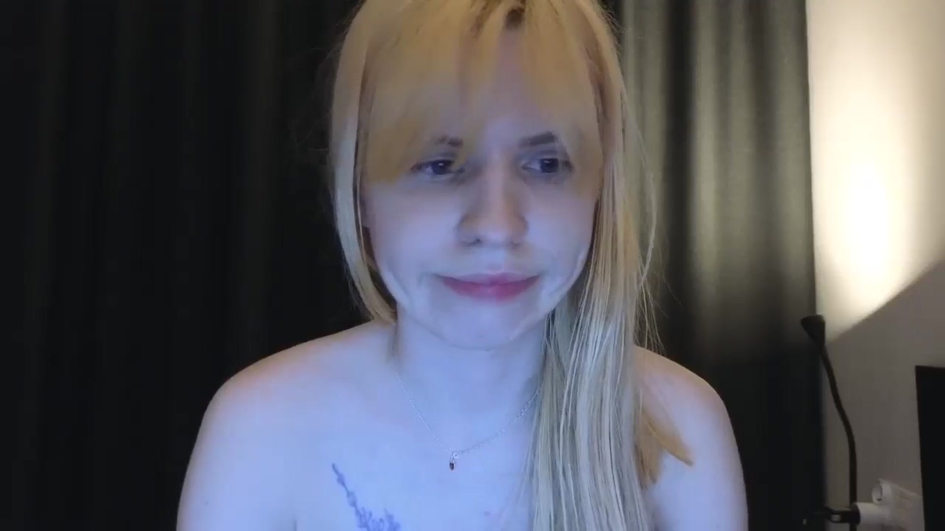 Gallery image thumbnail from Yuri_elfie's myfreecams stream on, 08/29/2025, 04:35 image 14 of 20