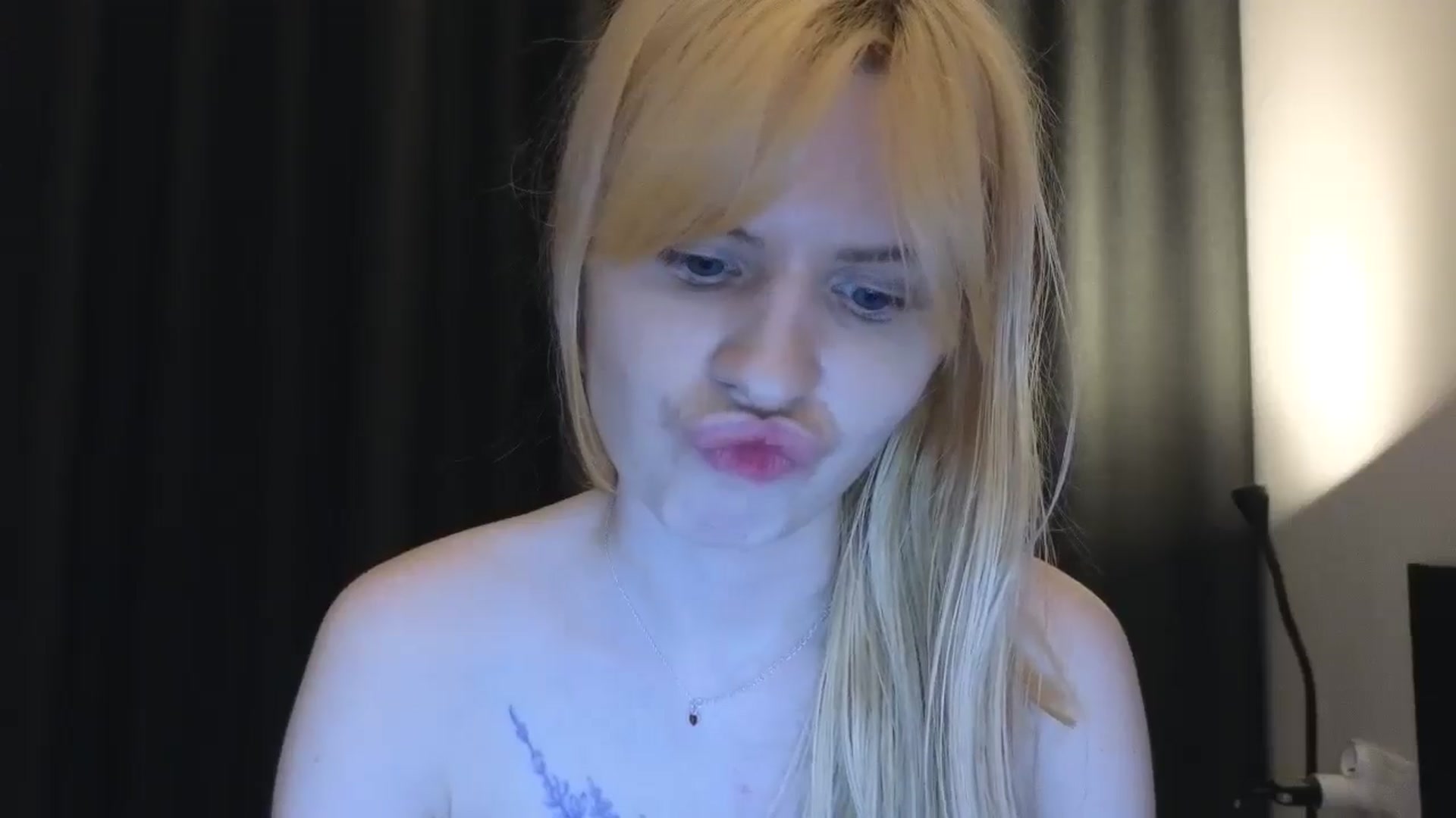Gallery image thumbnail from Yuri_elfie's myfreecams stream on, 08/29/2025, 04:35 image 15 of 20
