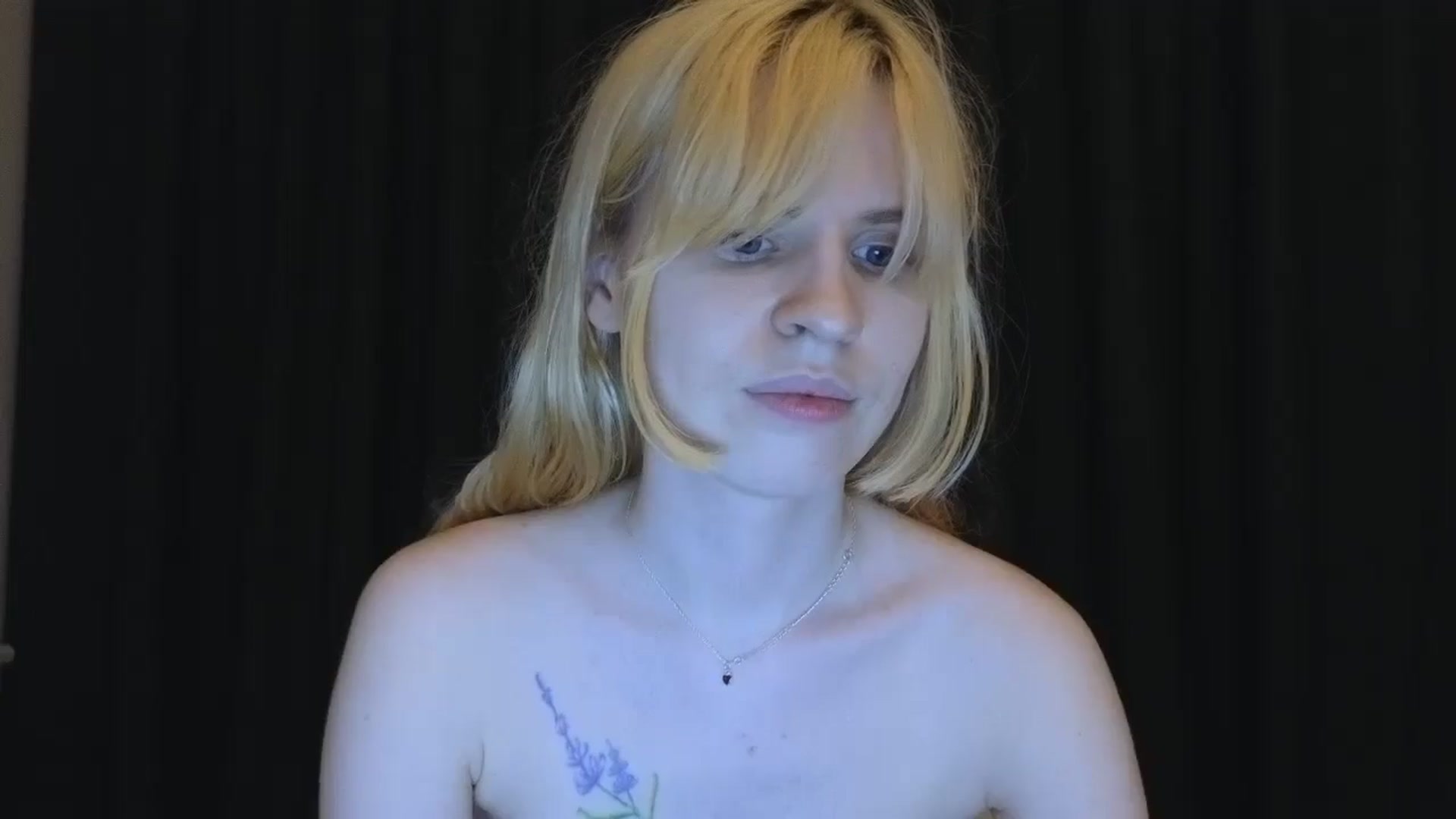 Gallery image thumbnail from Yuri_elfie's myfreecams stream on, 09/04/2025, 06:20 image 2 of 20
