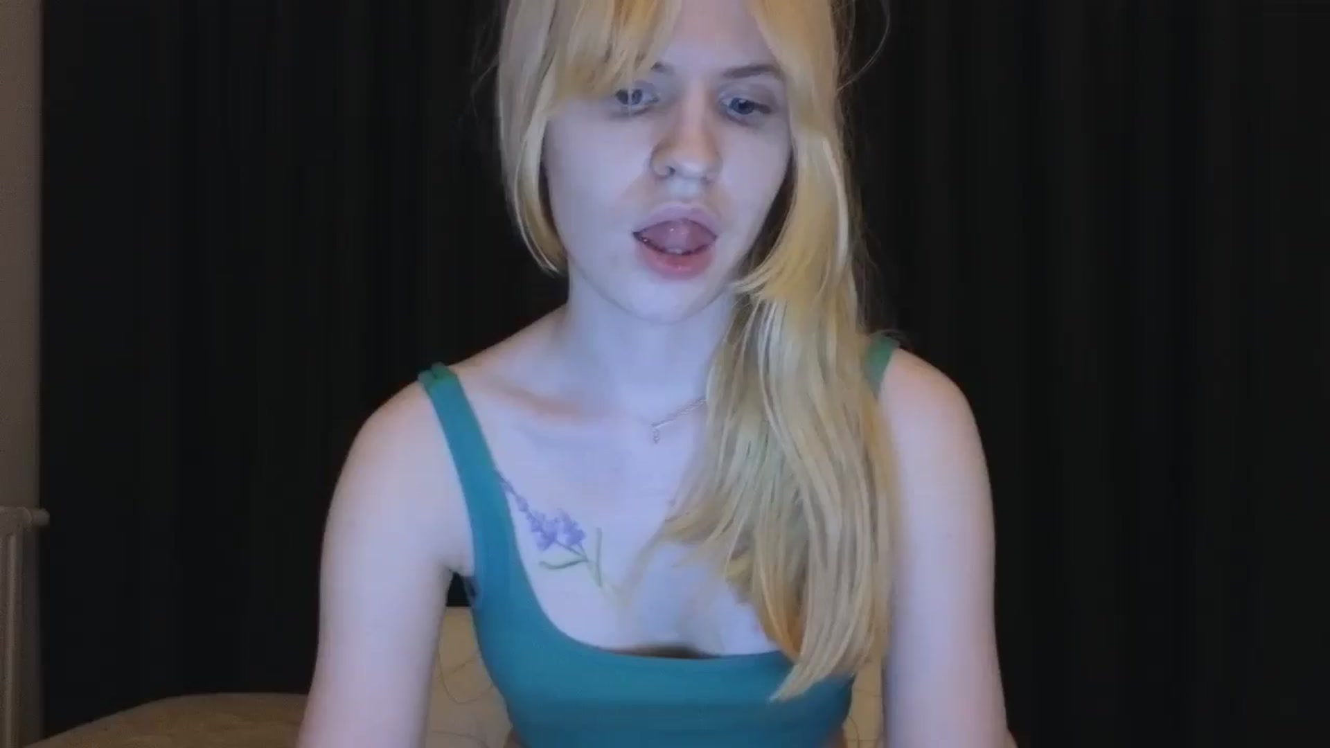 Gallery image thumbnail from Yuri_elfie's myfreecams stream on, 09/04/2025, 06:20 image 4 of 20