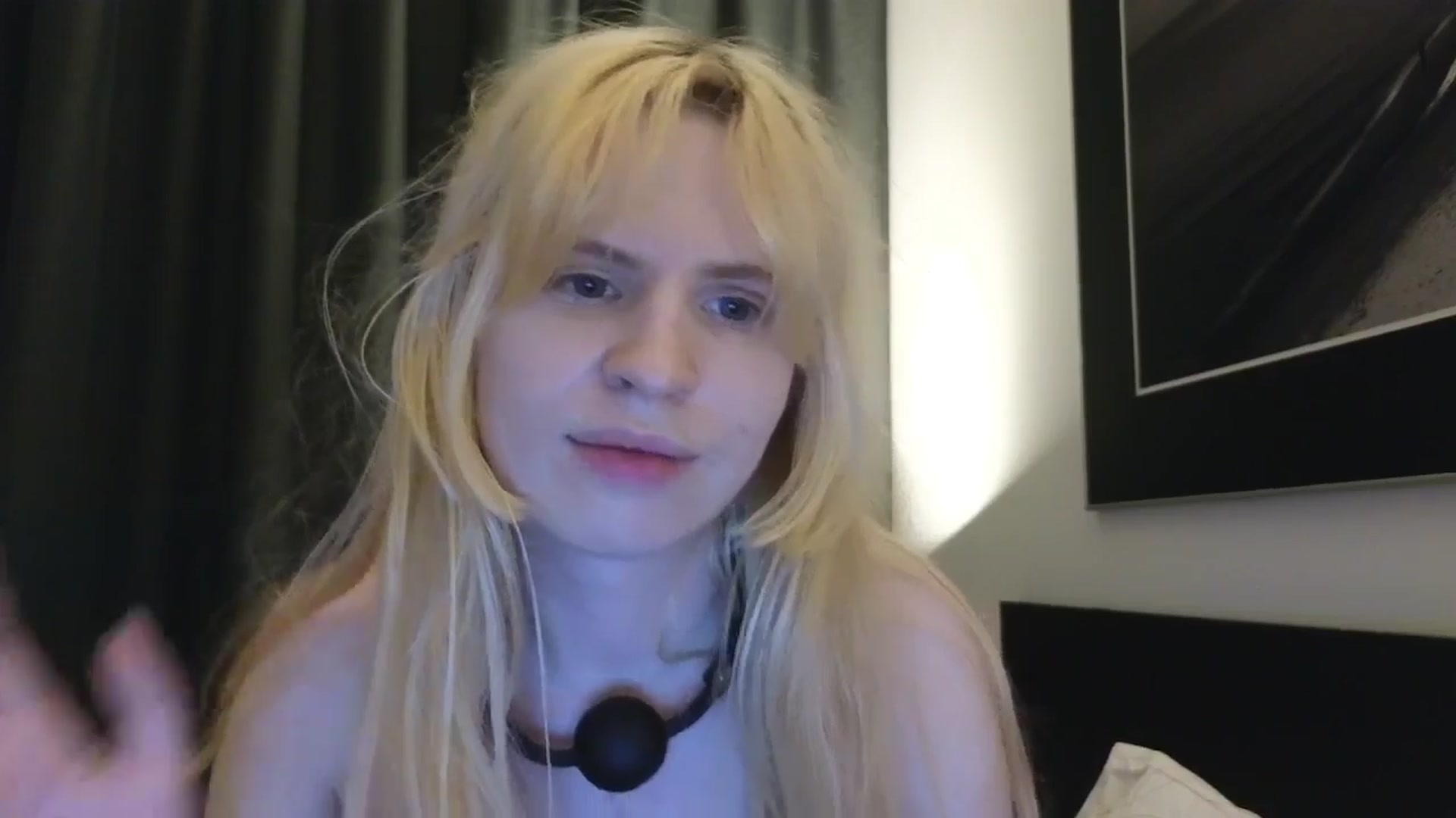 Gallery image thumbnail from Yuri_elfie's myfreecams stream on, 09/05/2025, 03:08 image 18 of 20