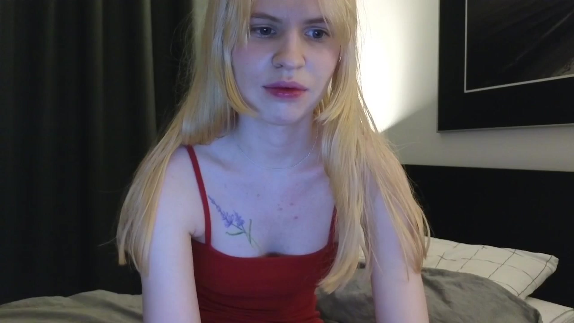 Gallery image thumbnail from Yuri_elfie's myfreecams stream on, 09/10/2025, 05:28 image 1 of 20