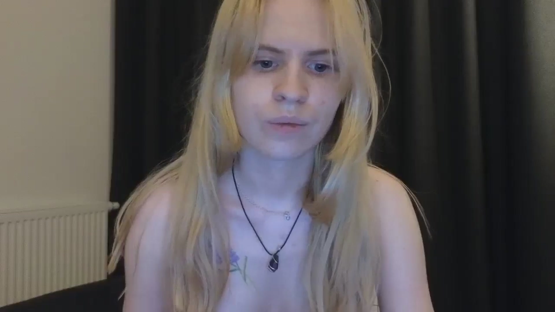 Gallery image thumbnail from Yuri_elfie's myfreecams stream on, 10/10/2025, 22:26 image 9 of 20