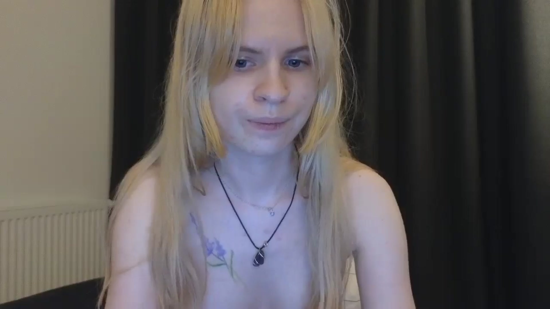 Gallery image thumbnail from Yuri_elfie's myfreecams stream on, 10/10/2025, 22:26 image 13 of 20