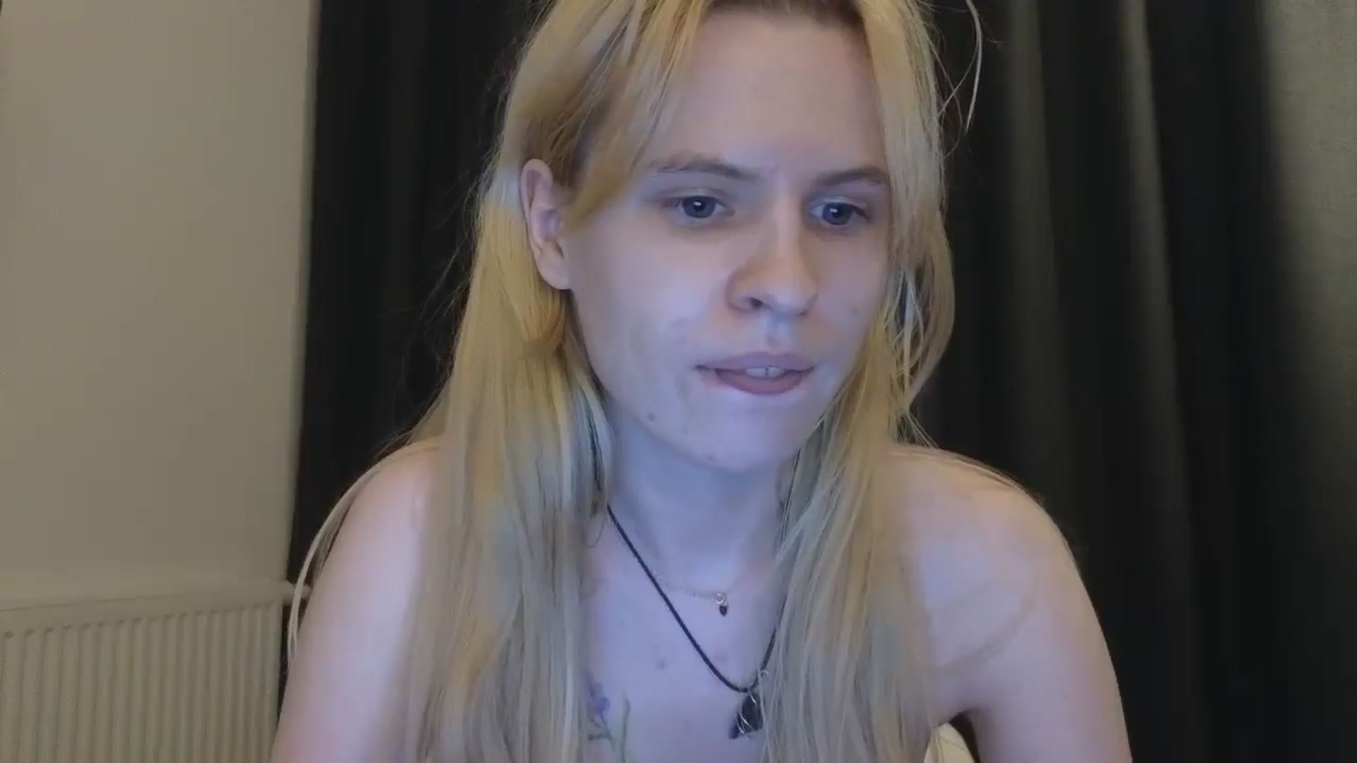 Gallery image thumbnail from Yuri_elfie's myfreecams stream on, 10/10/2025, 22:26 image 4 of 20