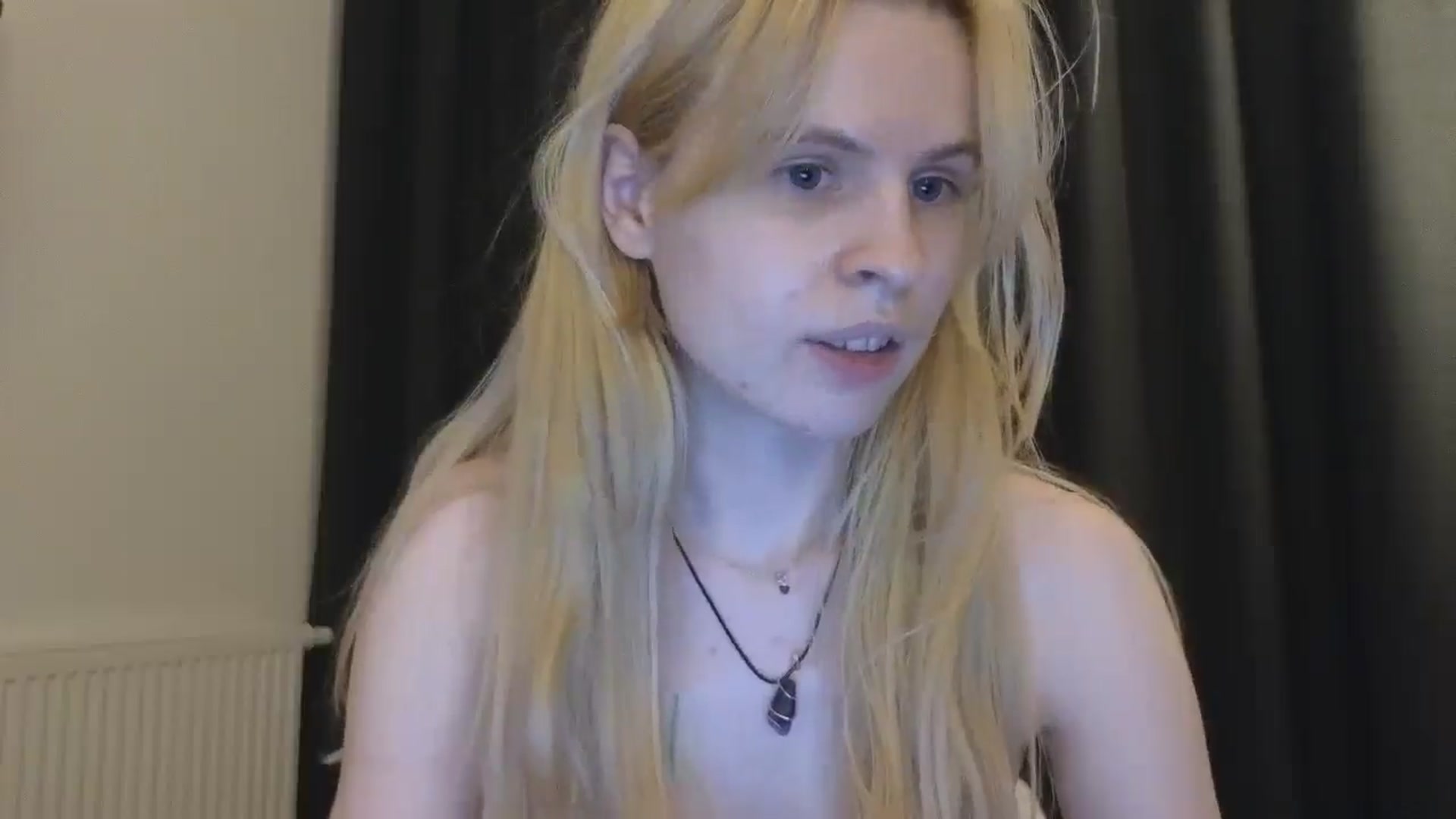 Gallery image thumbnail from Yuri_elfie's myfreecams stream on, 10/10/2025, 22:26 image 5 of 20