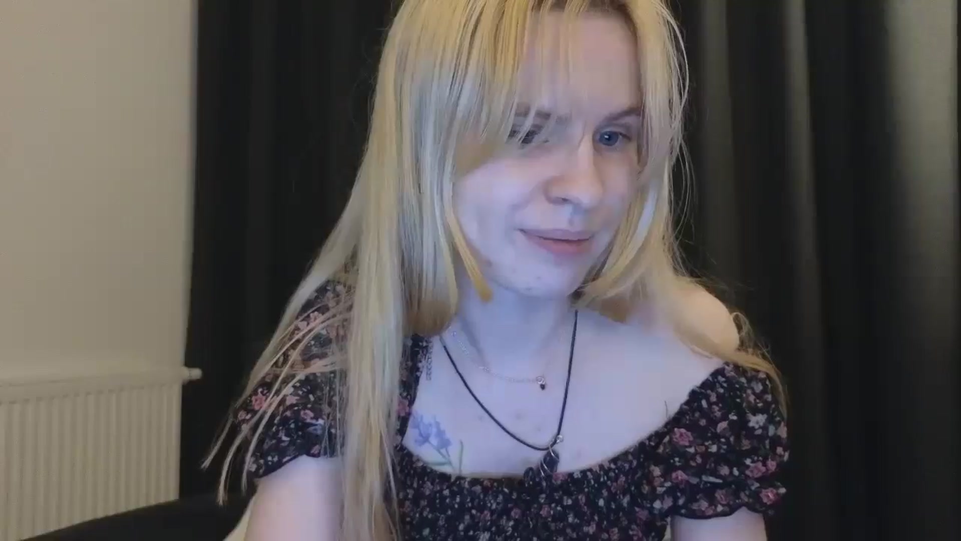 Gallery image thumbnail from Yuri_elfie's myfreecams stream on, 10/11/2025, 24:02 image 9 of 20