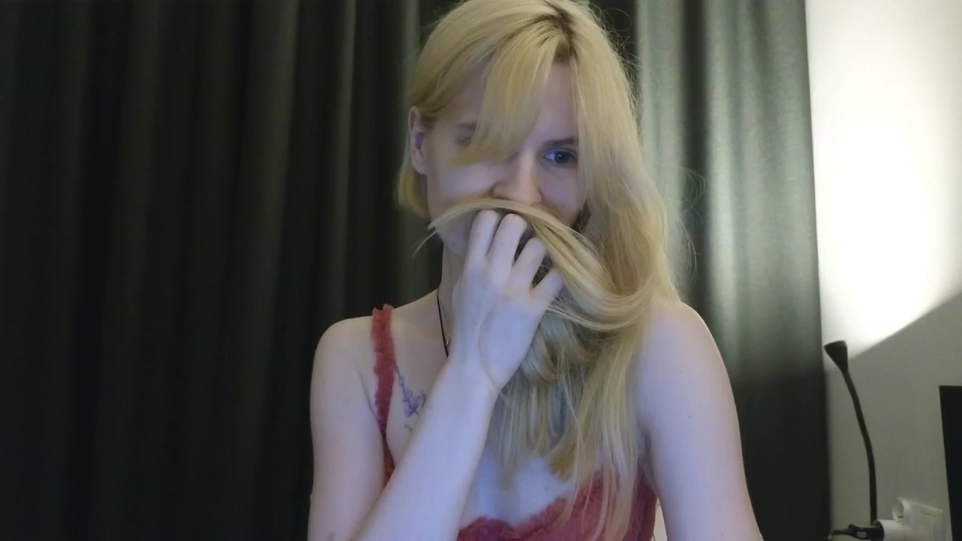 Gallery image thumbnail from Yuri_elfie's myfreecams stream on, 10/13/2025, 20:21 image 3 of 20