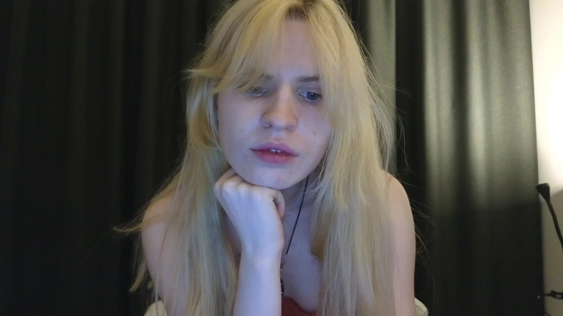 Gallery image thumbnail from Yuri_elfie's myfreecams stream on, 10/13/2025, 22:05 image 3 of 20
