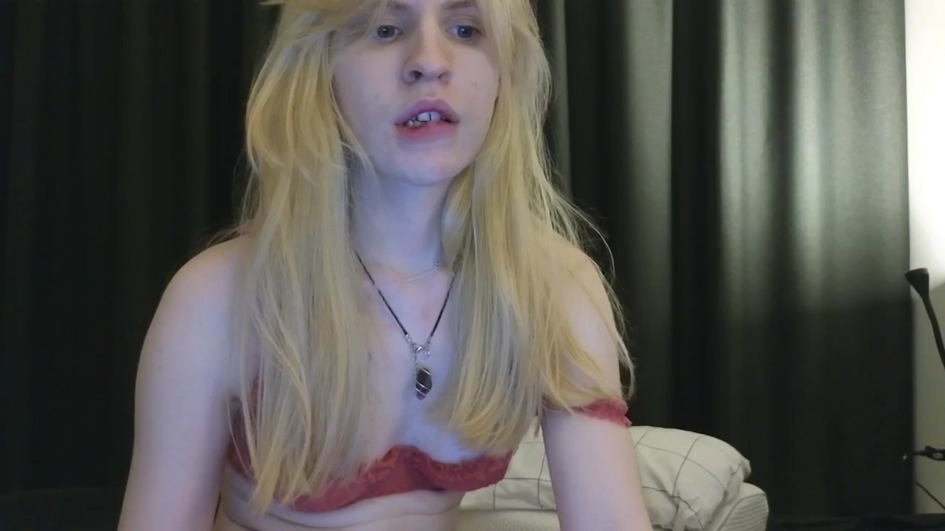 Gallery image thumbnail from Yuri_elfie's myfreecams stream on, 10/13/2025, 22:05 image 15 of 20