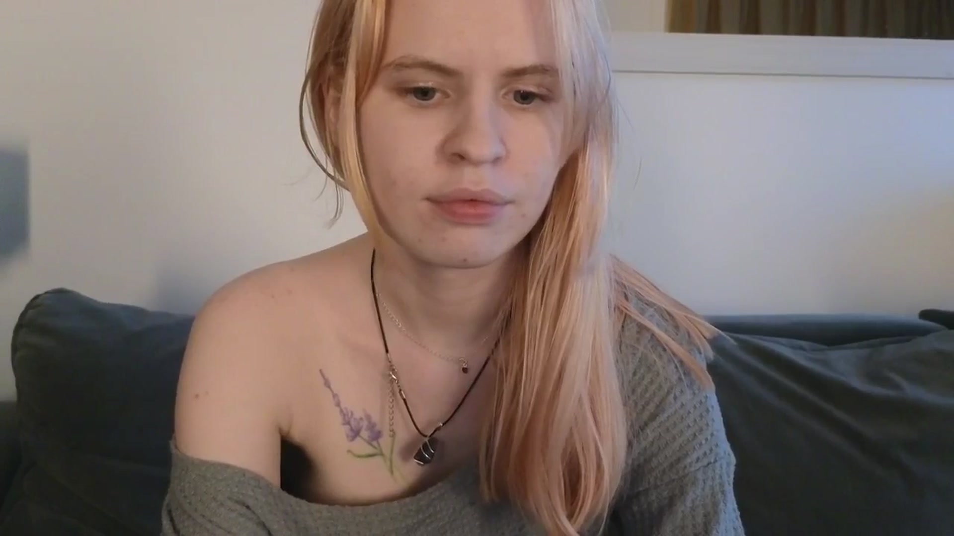 Gallery image thumbnail from Yuri_elfie's myfreecams stream on, 10/25/2025, 14:47 image 3 of 20