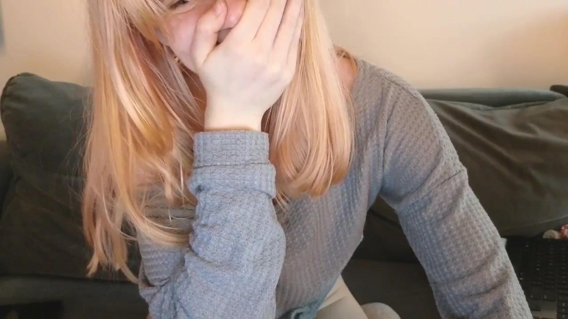 Gallery image thumbnail from Yuri_elfie's myfreecams stream on, 10/25/2025, 14:47 image 11 of 20