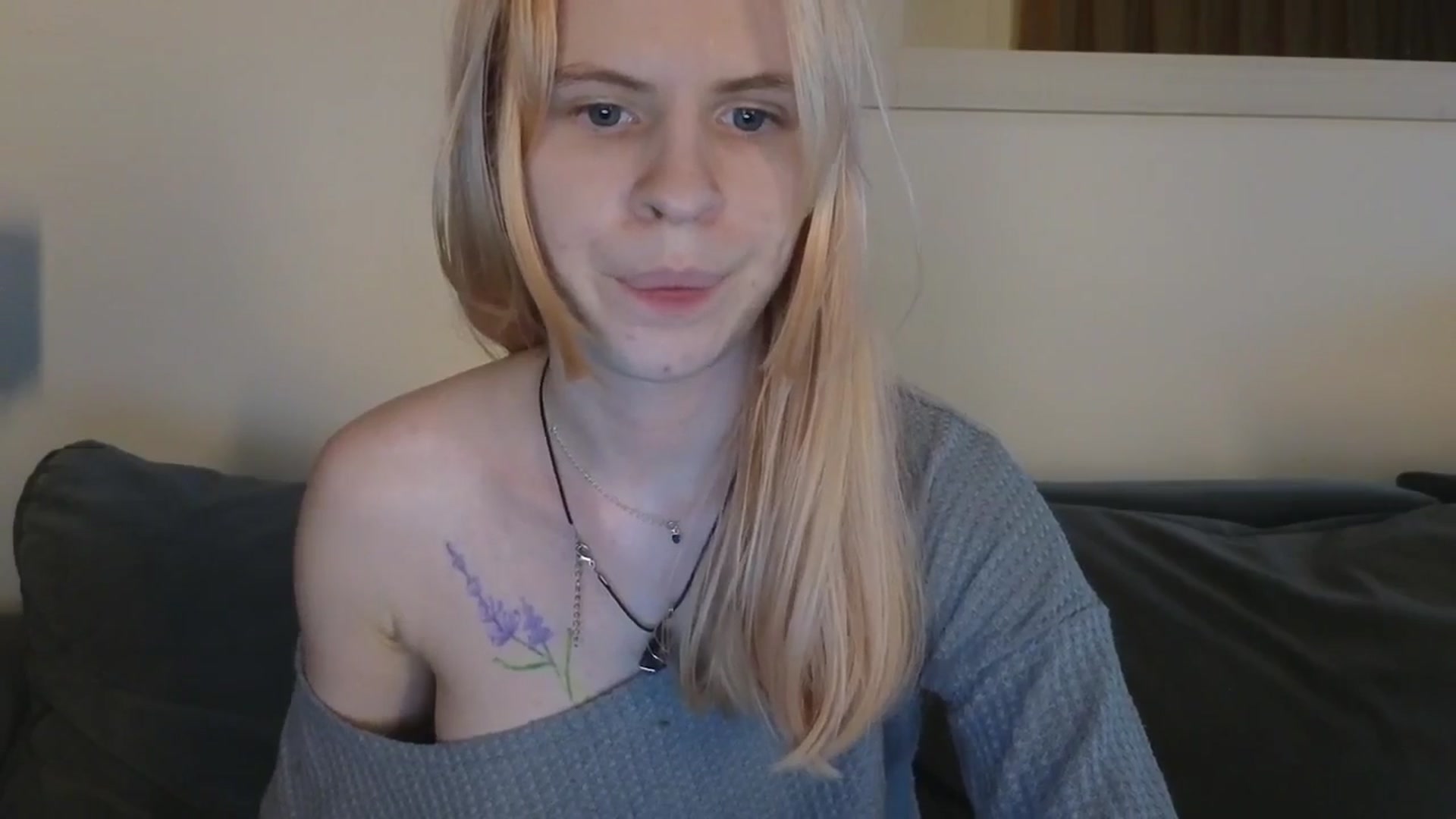 Gallery image thumbnail from Yuri_elfie's myfreecams stream on, 10/25/2025, 14:47 image 5 of 20