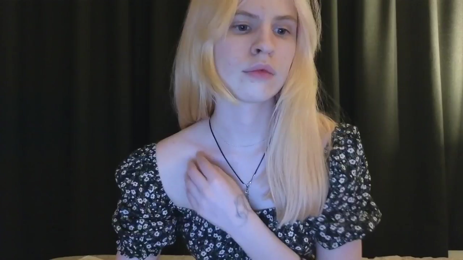 Gallery image thumbnail from Yuri_elfie's myfreecams stream on, 11/02/2025, 24:04 image 1 of 20