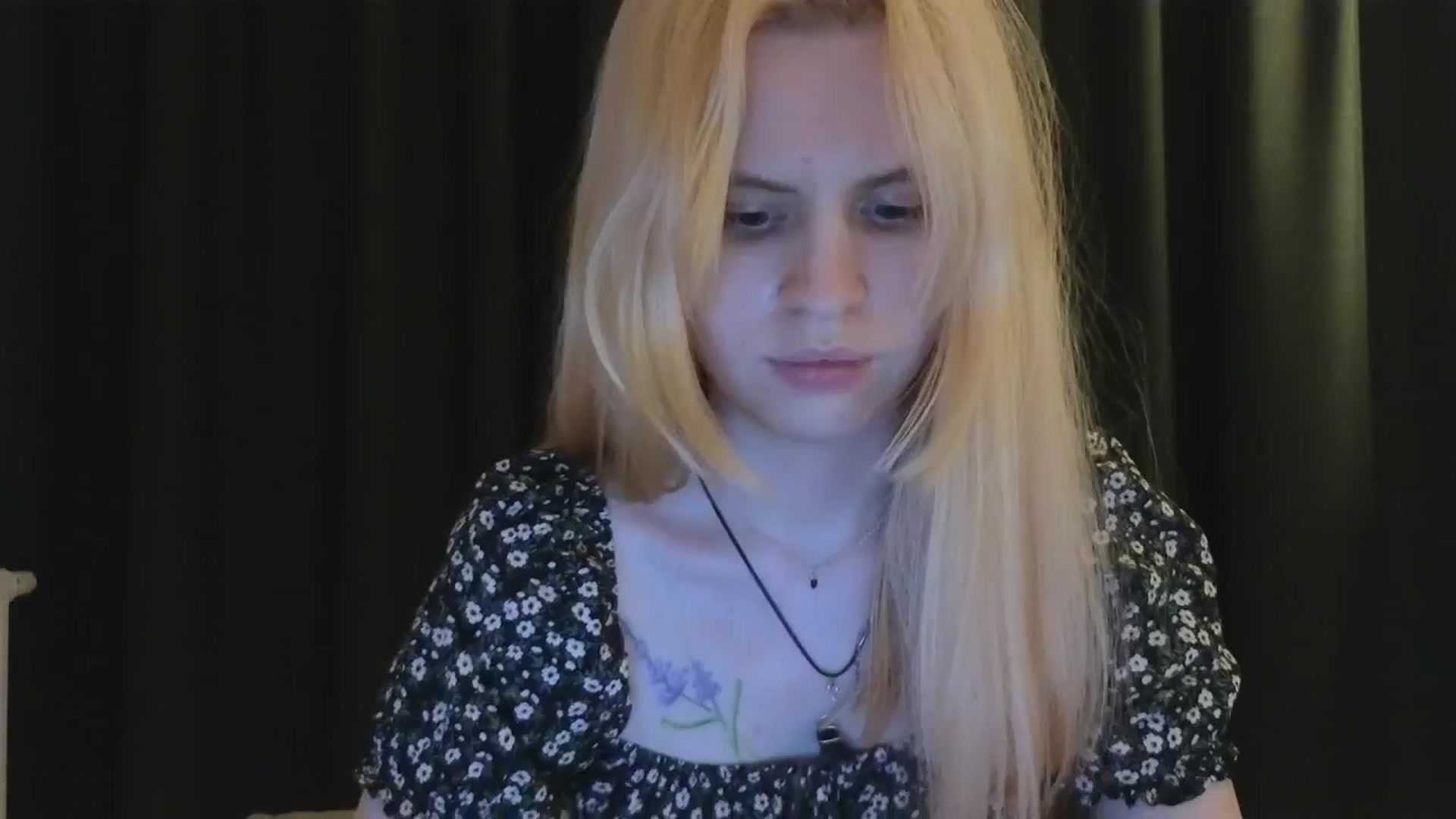Gallery image thumbnail from Yuri_elfie's myfreecams stream on, 11/02/2025, 24:38 image 20 of 20