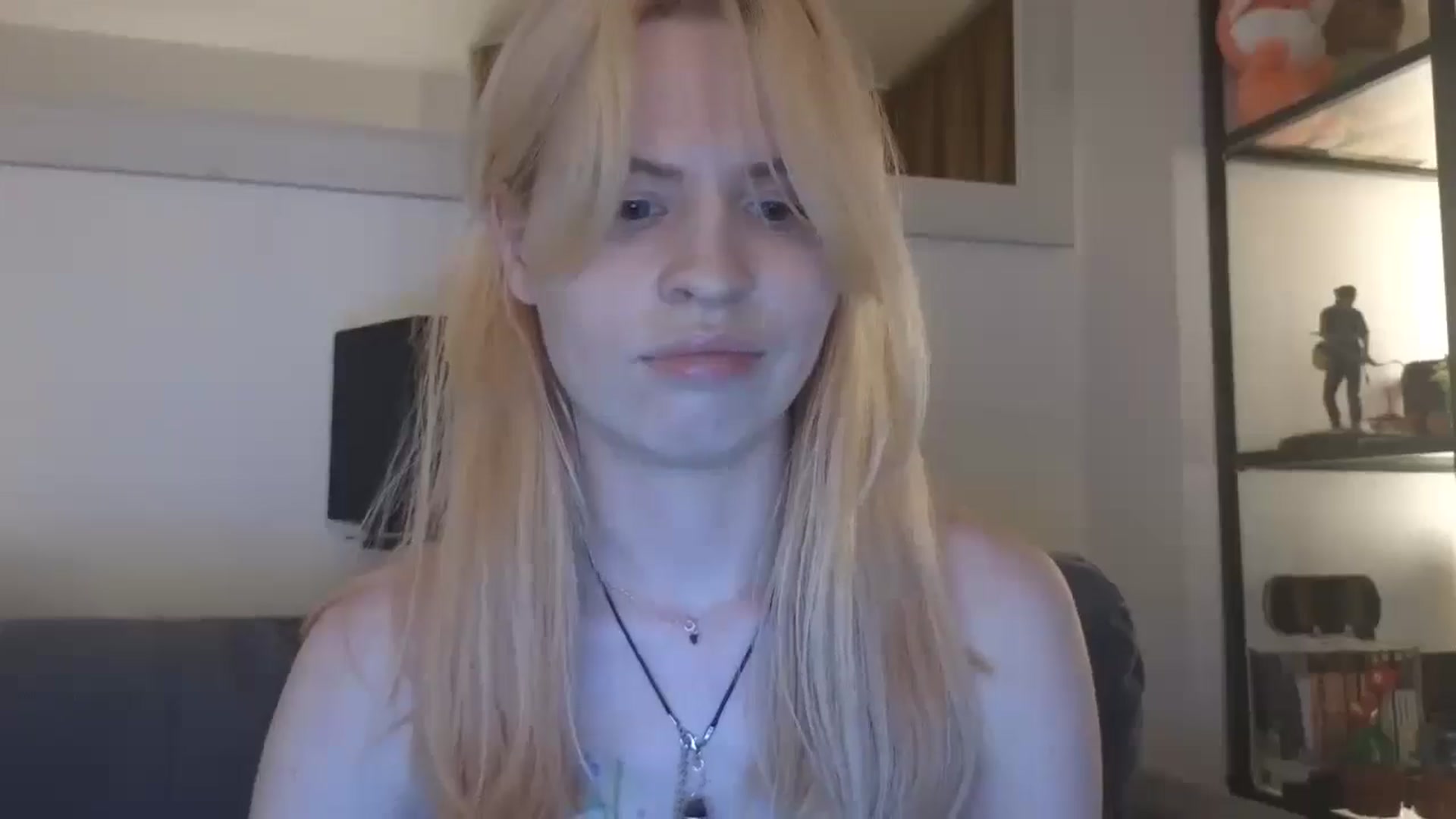 Gallery image thumbnail from Yuri_elfie's myfreecams stream on, 11/04/2025, 02:47 image 7 of 20