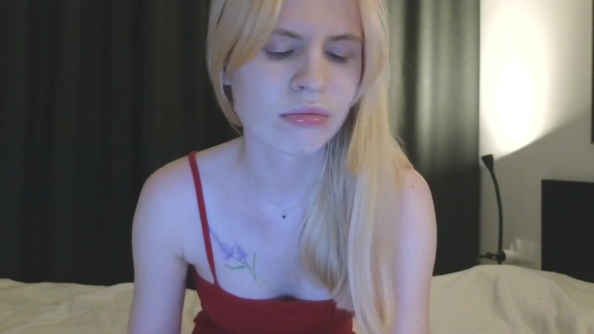 Gallery image thumbnail from Yuri_elfie's myfreecams stream on, 11/20/2025, 24:48 image 1 of 20