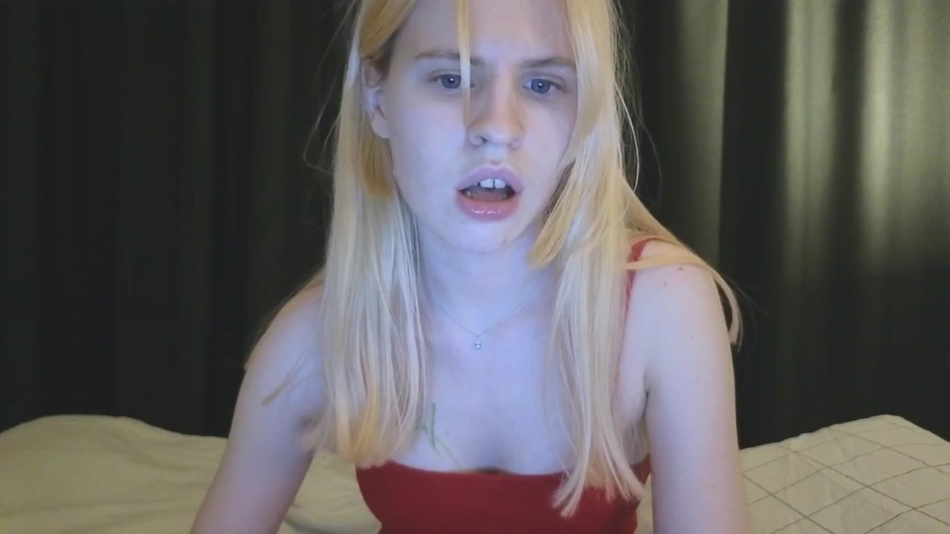 Gallery image thumbnail from Yuri_elfie's myfreecams stream on, 11/20/2025, 02:23 image 10 of 20