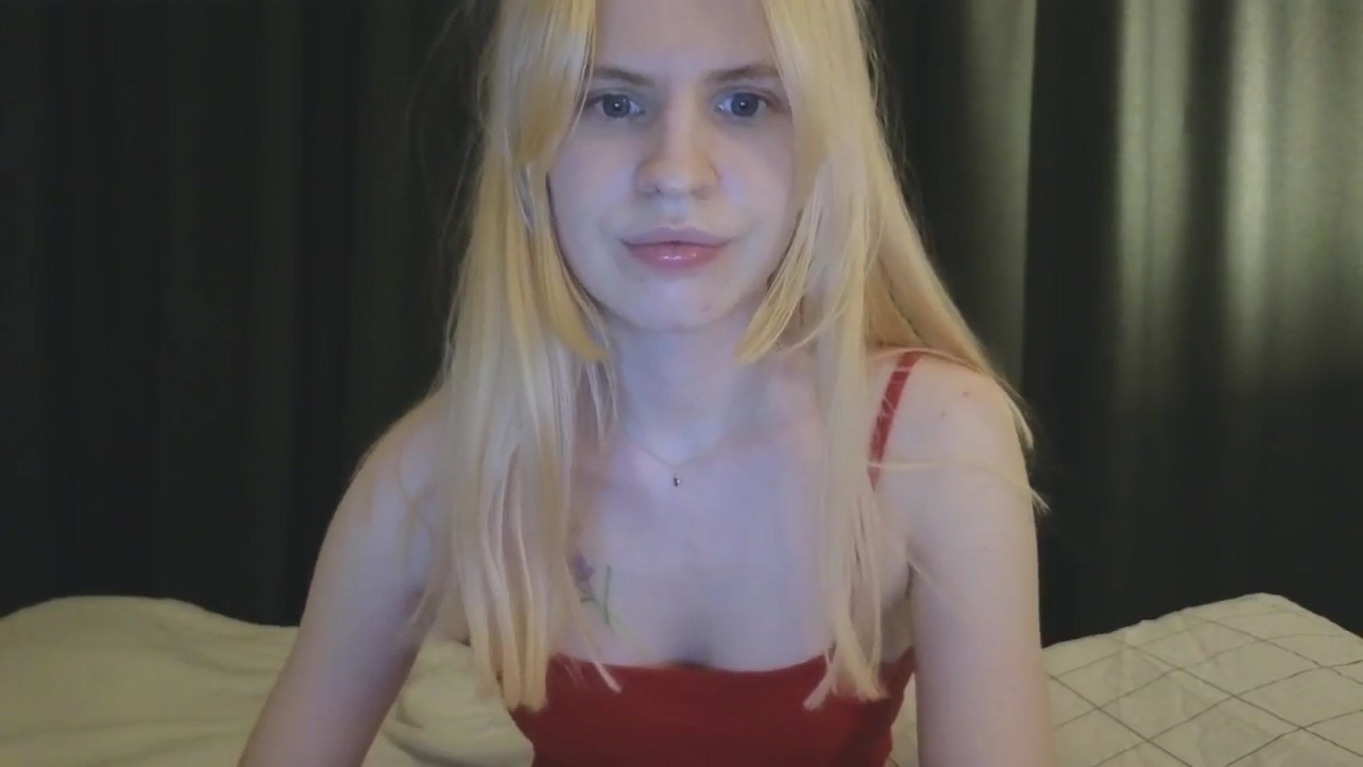 Gallery image thumbnail from Yuri_elfie's myfreecams stream on, 11/20/2025, 02:23 image 8 of 20
