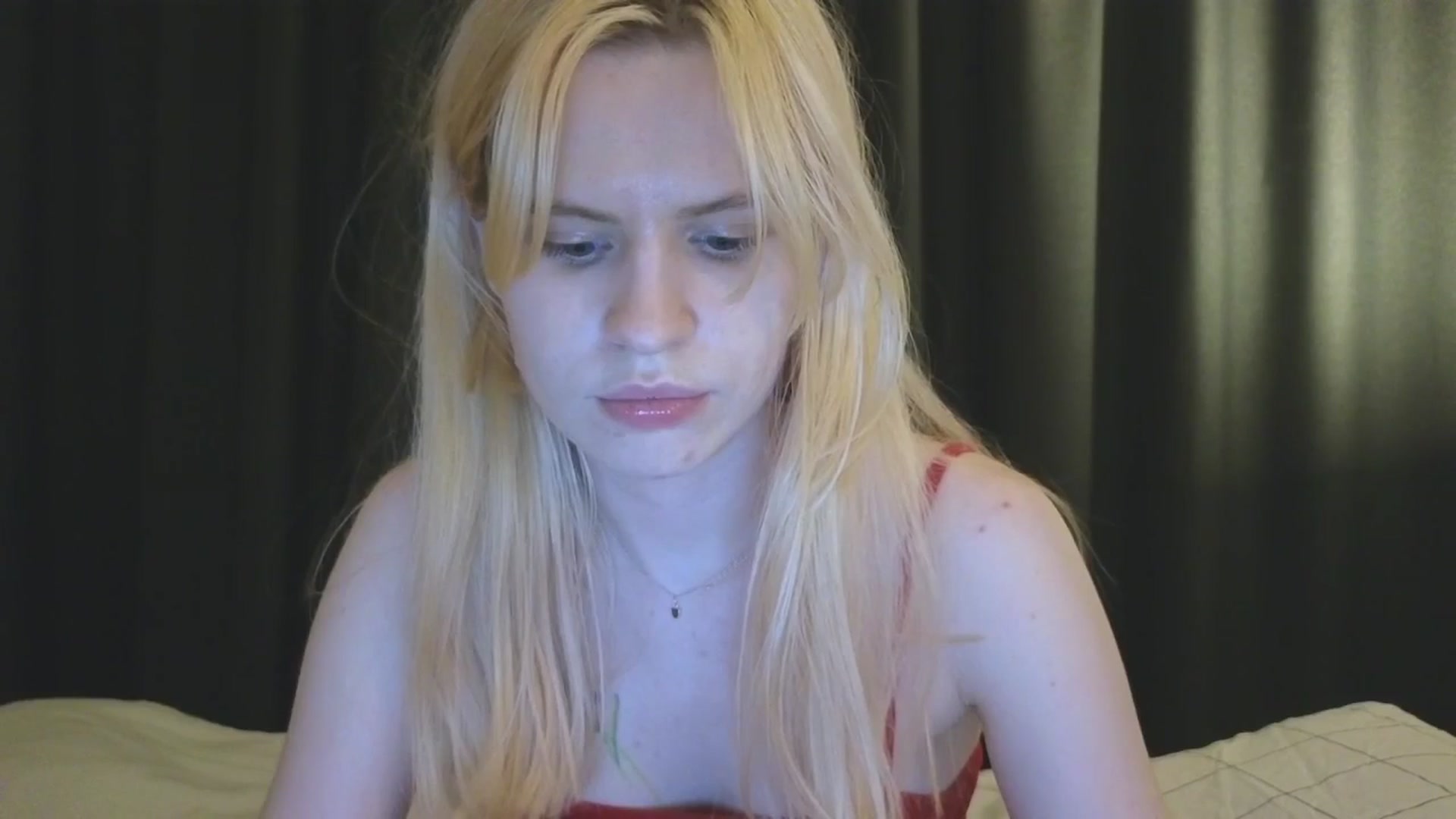 Gallery image thumbnail from Yuri_elfie's myfreecams stream on, 11/20/2025, 02:23 image 16 of 20