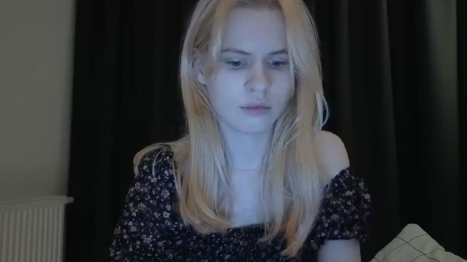 Gallery image thumbnail from Yuri_elfie's myfreecams stream on, 11/26/2025, 23:11 image 16 of 20
