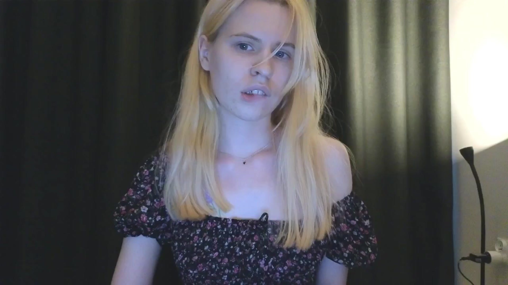 Gallery image thumbnail from Yuri_elfie's myfreecams stream on, 12/11/2025, 10:44 image 18 of 20