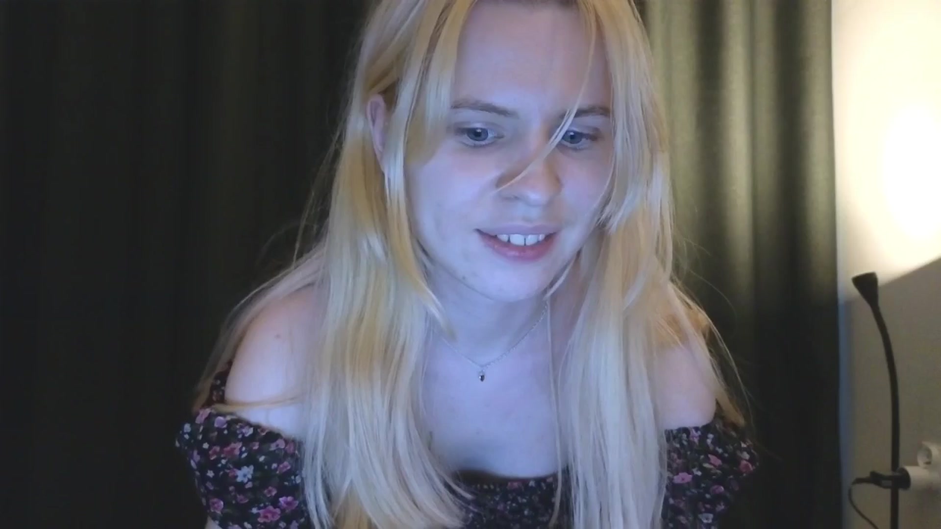 Gallery image thumbnail from Yuri_elfie's myfreecams stream on, 12/11/2025, 10:44 image 9 of 20