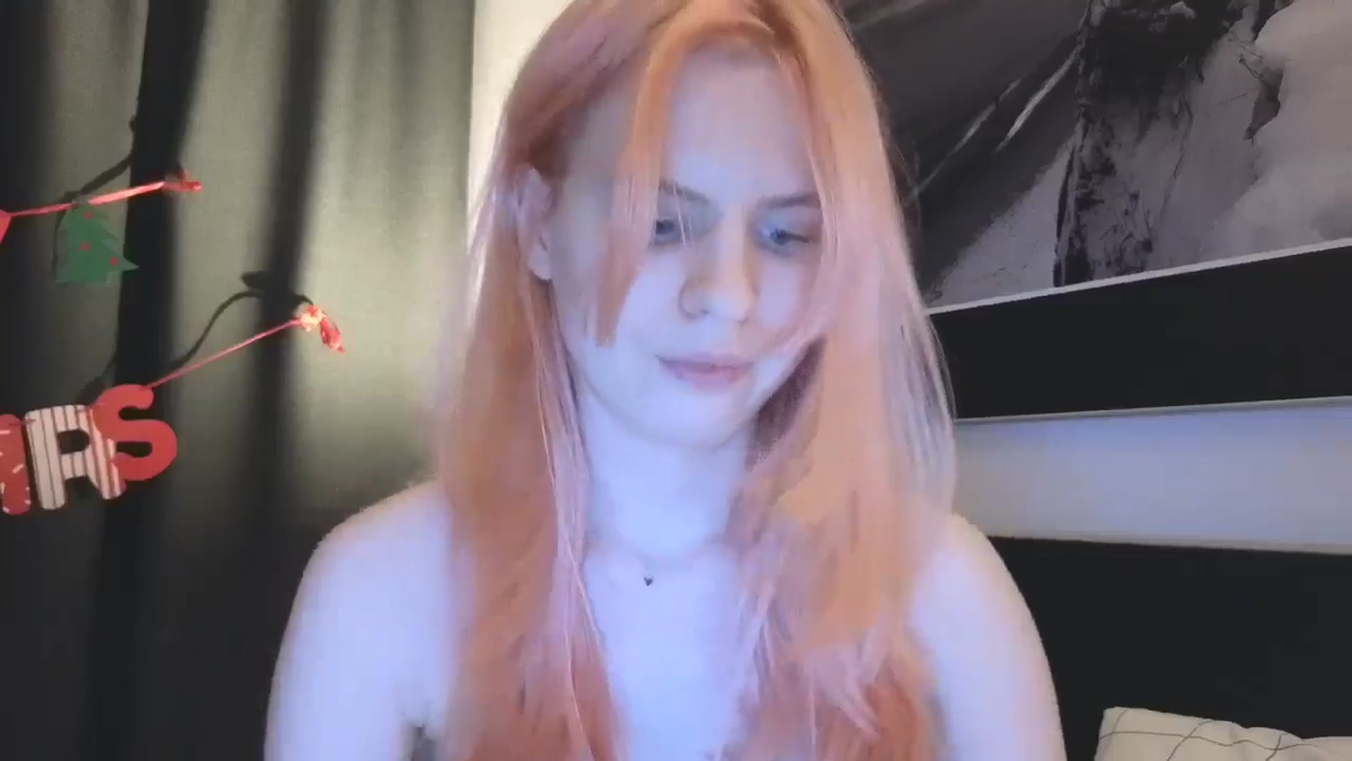 Gallery image thumbnail from Yuri_elfie's myfreecams stream on, 12/26/2025, 09:20 image 3 of 20