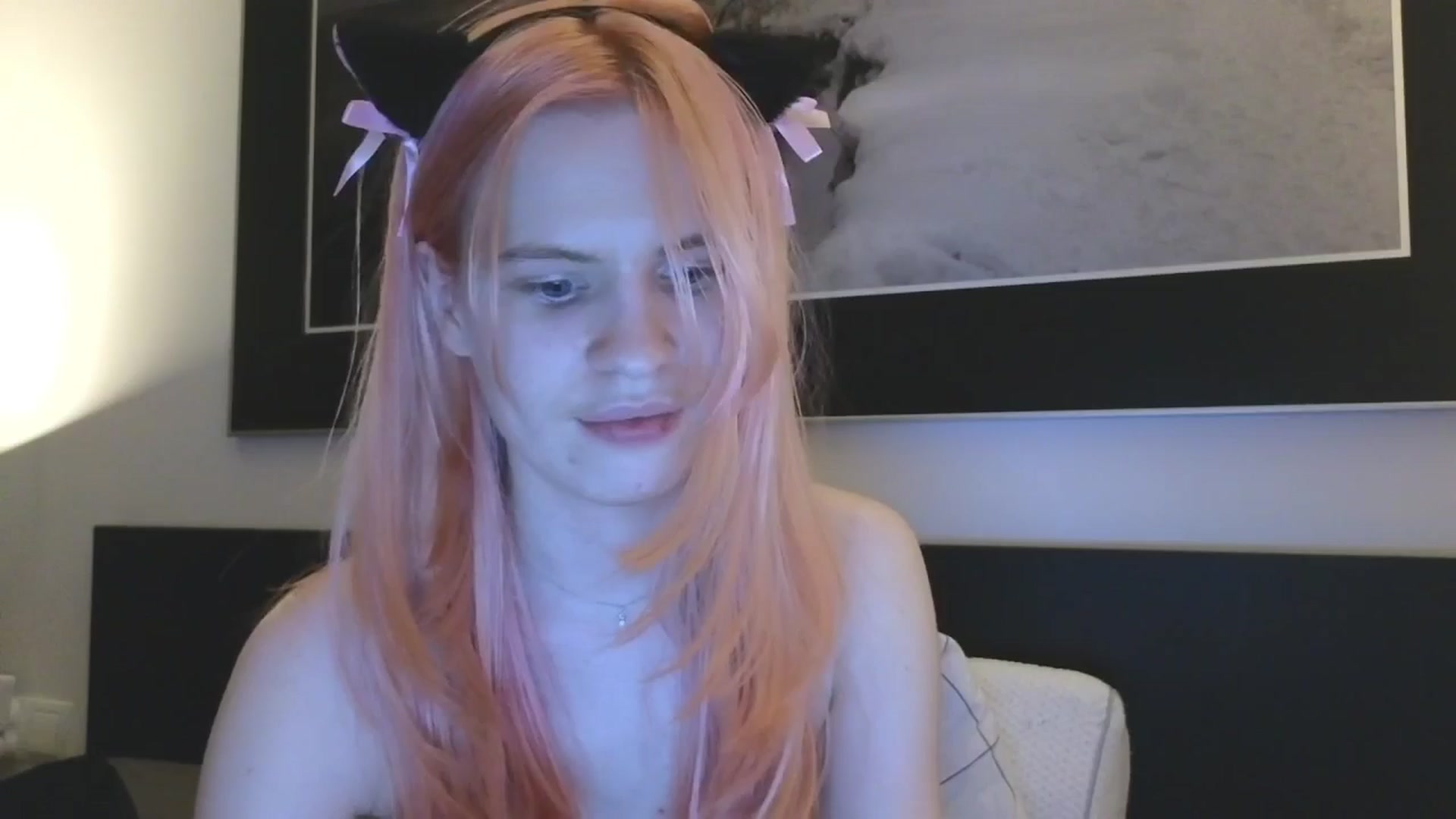 Gallery image thumbnail from Yuri_elfie's myfreecams stream on, 12/26/2025, 10:27 image 17 of 20