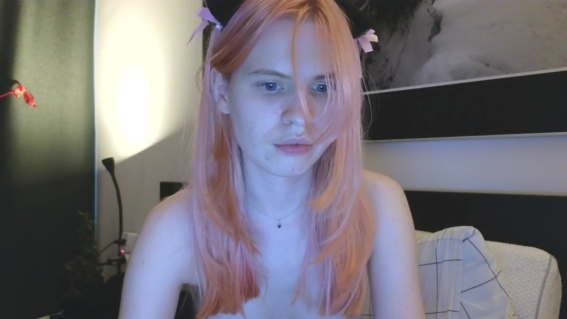 Gallery image thumbnail from Yuri_elfie's myfreecams stream on, 12/26/2025, 10:27 image 6 of 20