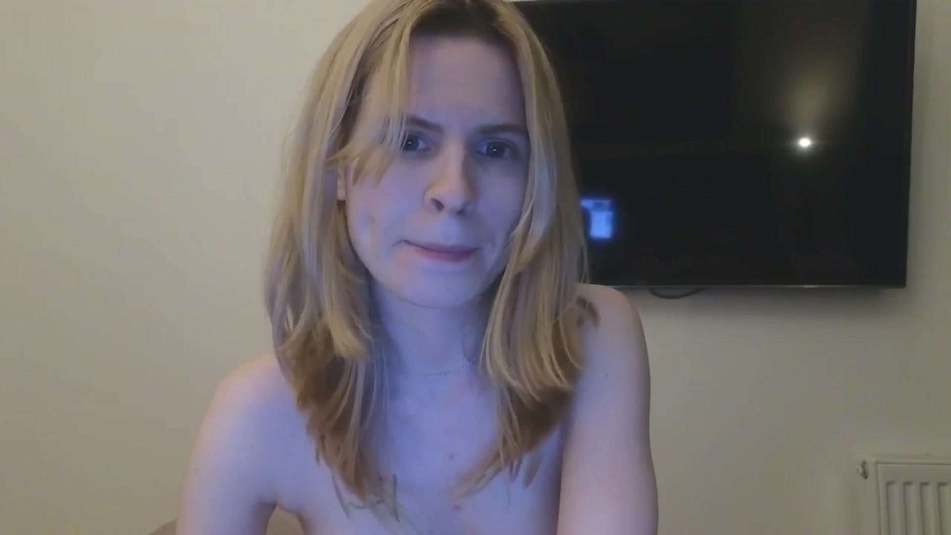 Gallery image thumbnail from Yuri_elfie's myfreecams stream on, 02/09/2026, 06:19 image 12 of 20