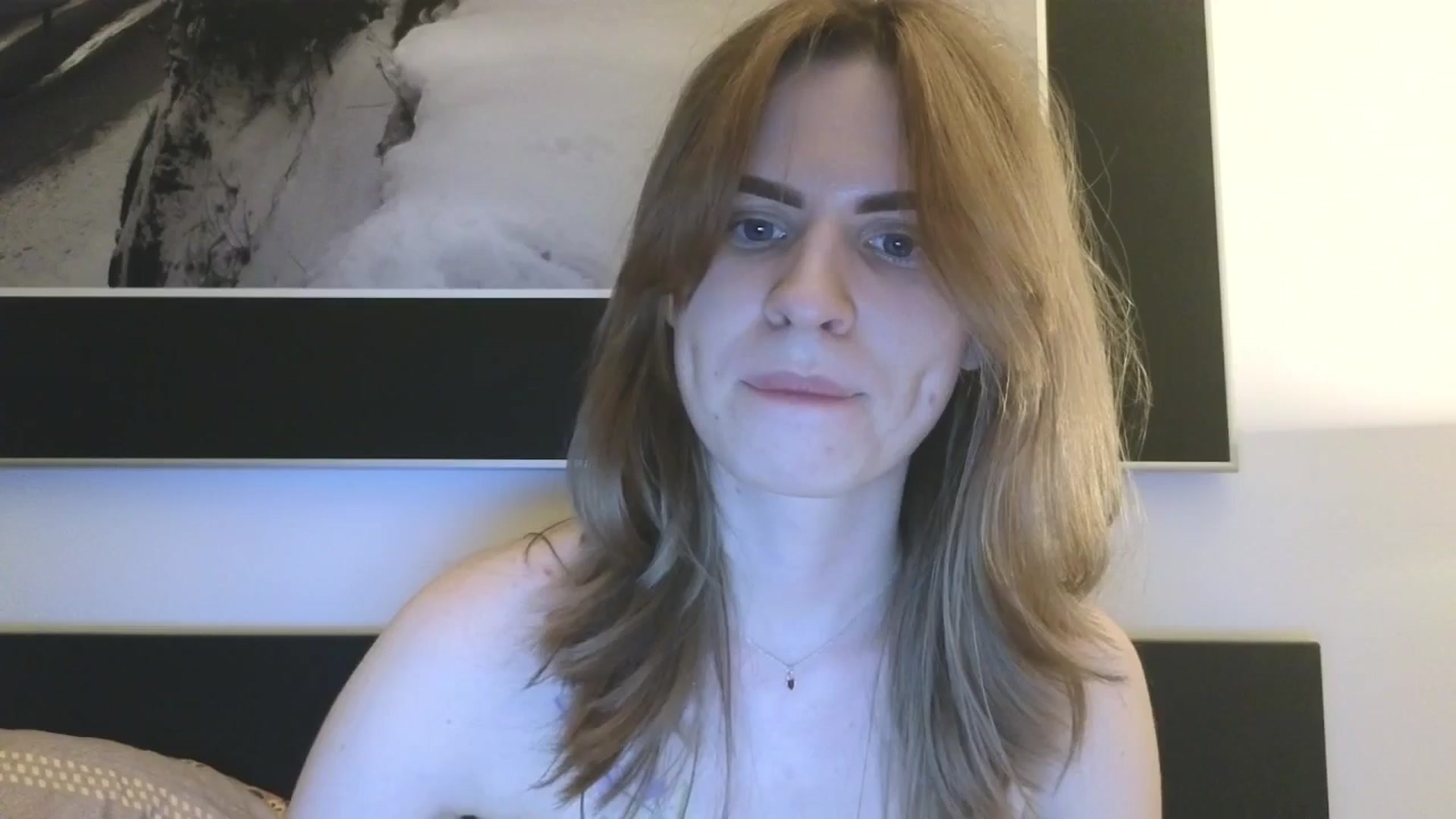 Gallery image thumbnail from Yuri_elfie's myfreecams stream on, 03/02/2026, 22:02 image 14 of 20