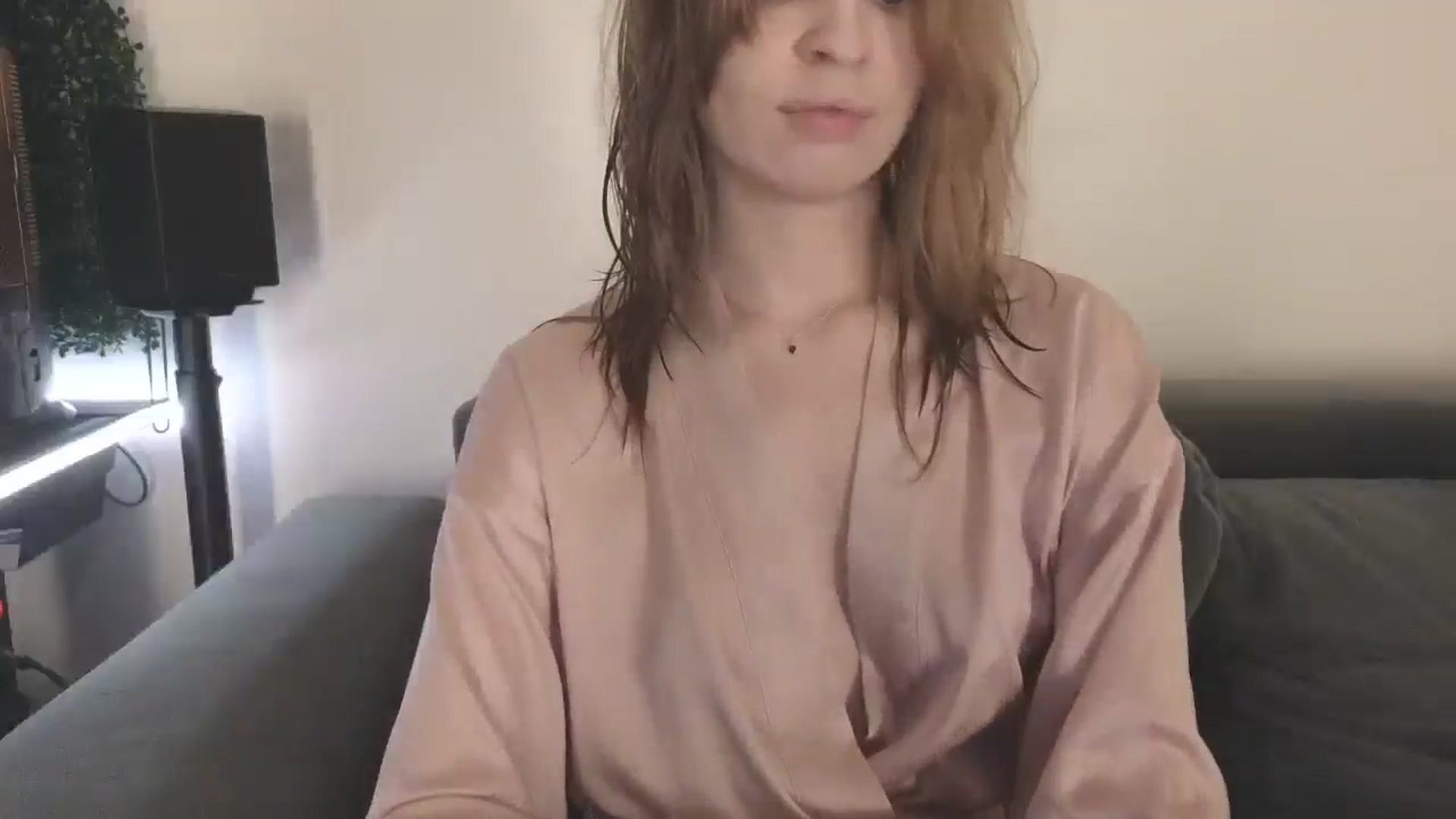Gallery image thumbnail from Yuri_elfie's myfreecams stream on, 03/08/2026, 02:19 image 4 of 20