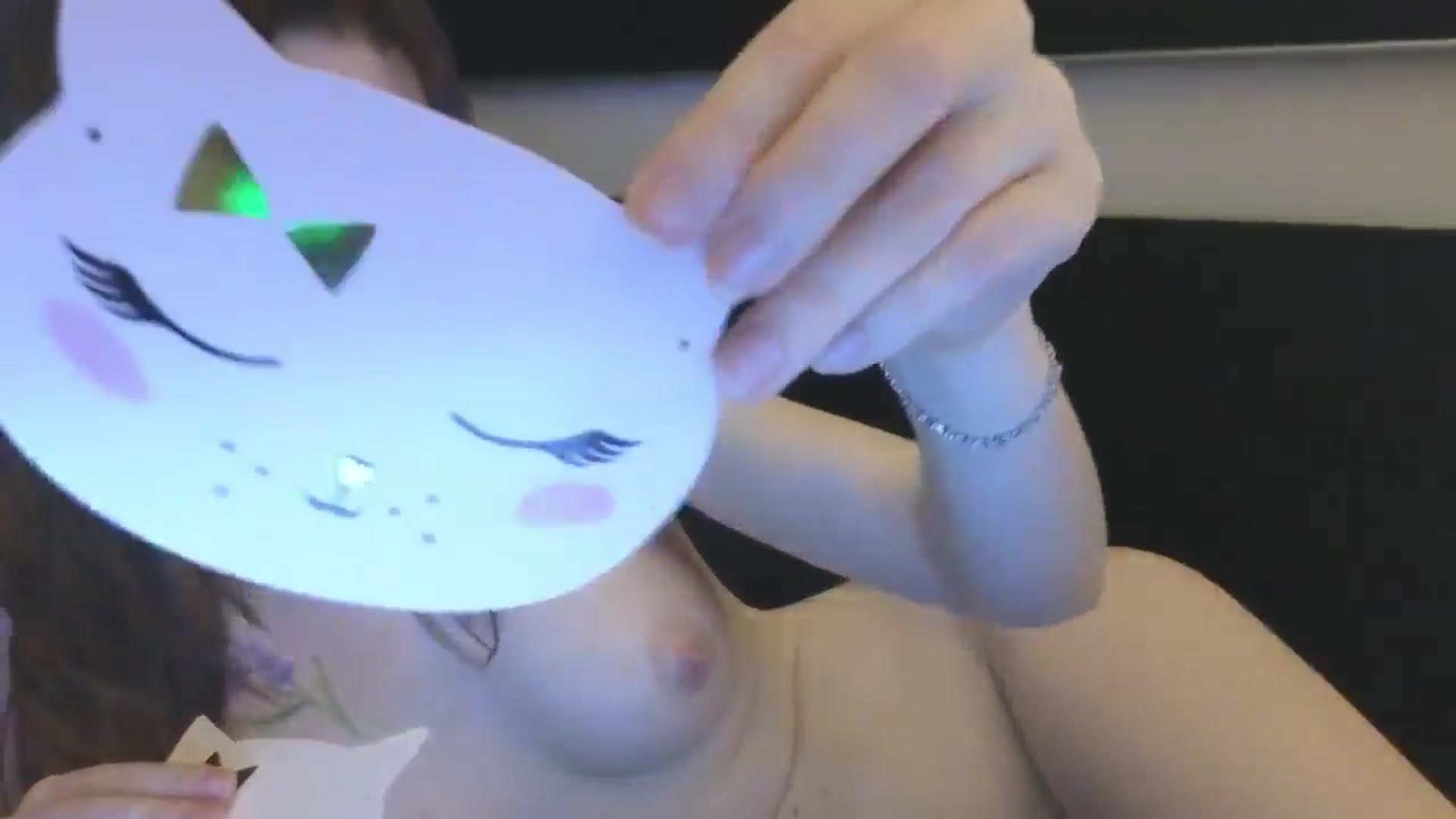 Gallery image thumbnail from Yuri_elfie's myfreecams stream on, 03/11/2026, 19:19 image 17 of 20