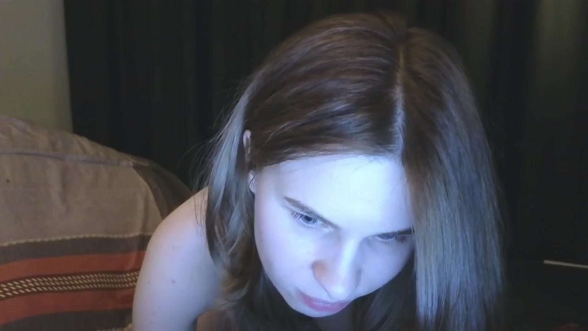 Gallery image thumbnail from Yuri_elfie's myfreecams stream on, 03/12/2026, 24:17 image 12 of 20