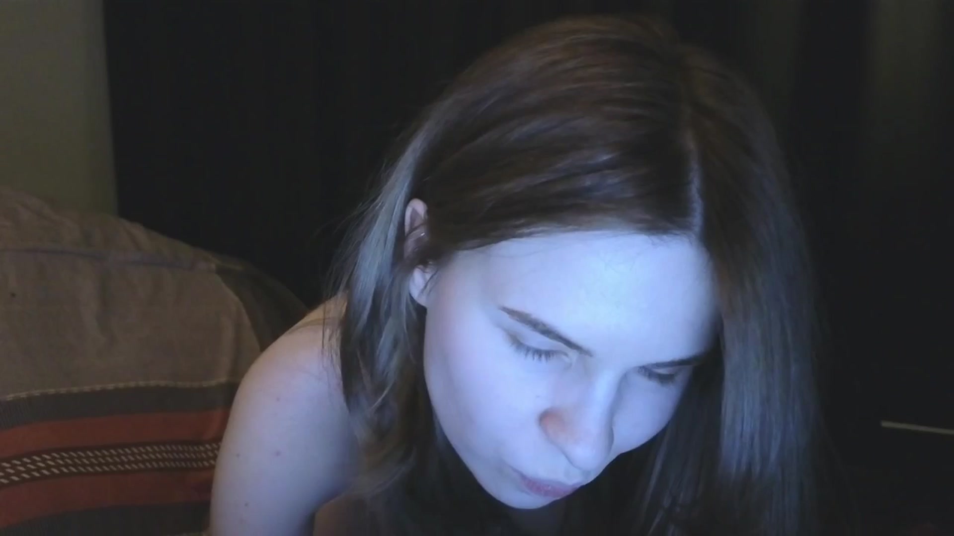 Gallery image thumbnail from Yuri_elfie's myfreecams stream on, 03/12/2026, 24:17 image 8 of 20