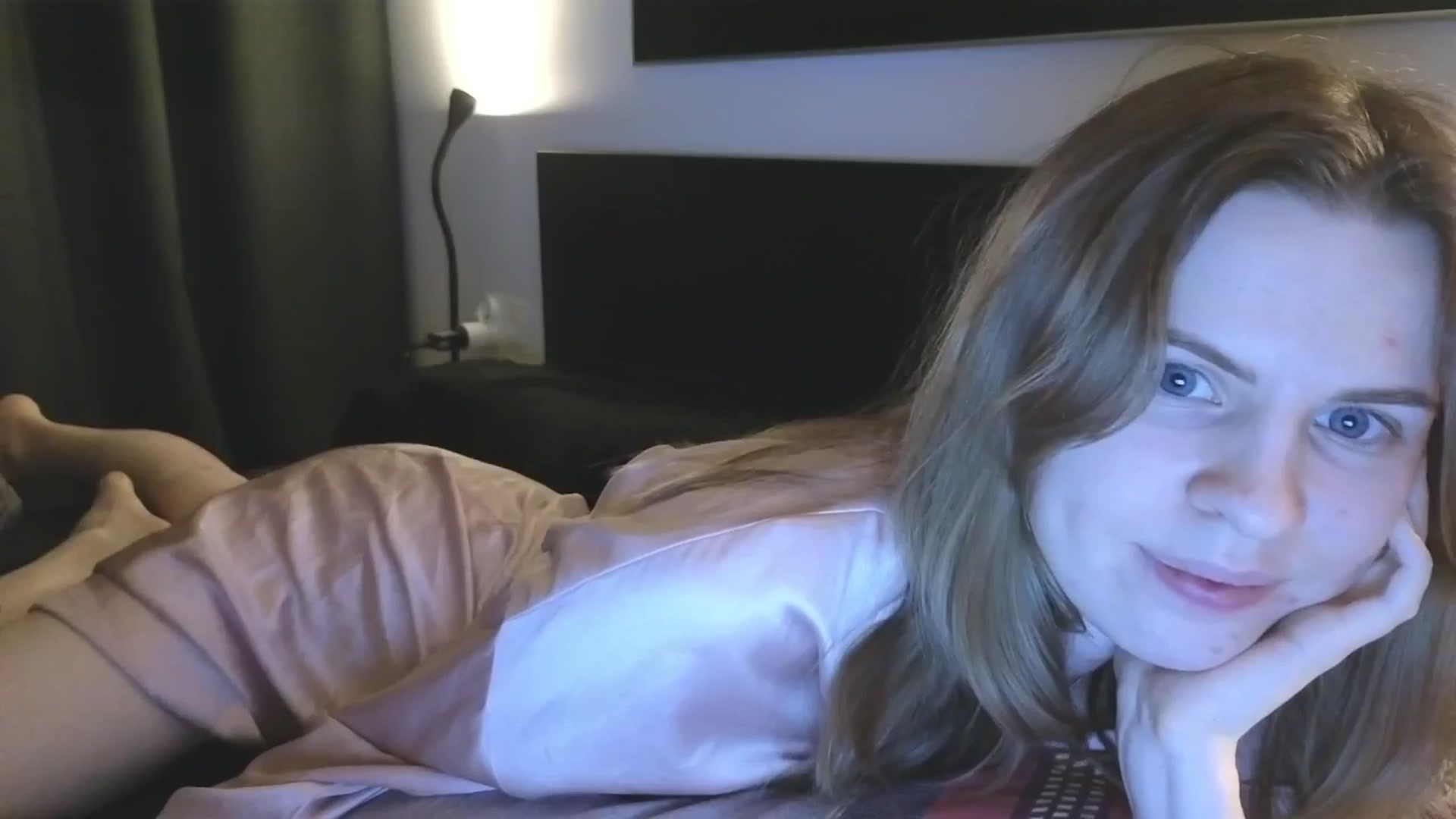 Gallery image thumbnail from Yuri_elfie's myfreecams stream on, 03/18/2026, 05:19 image 1 of 20
