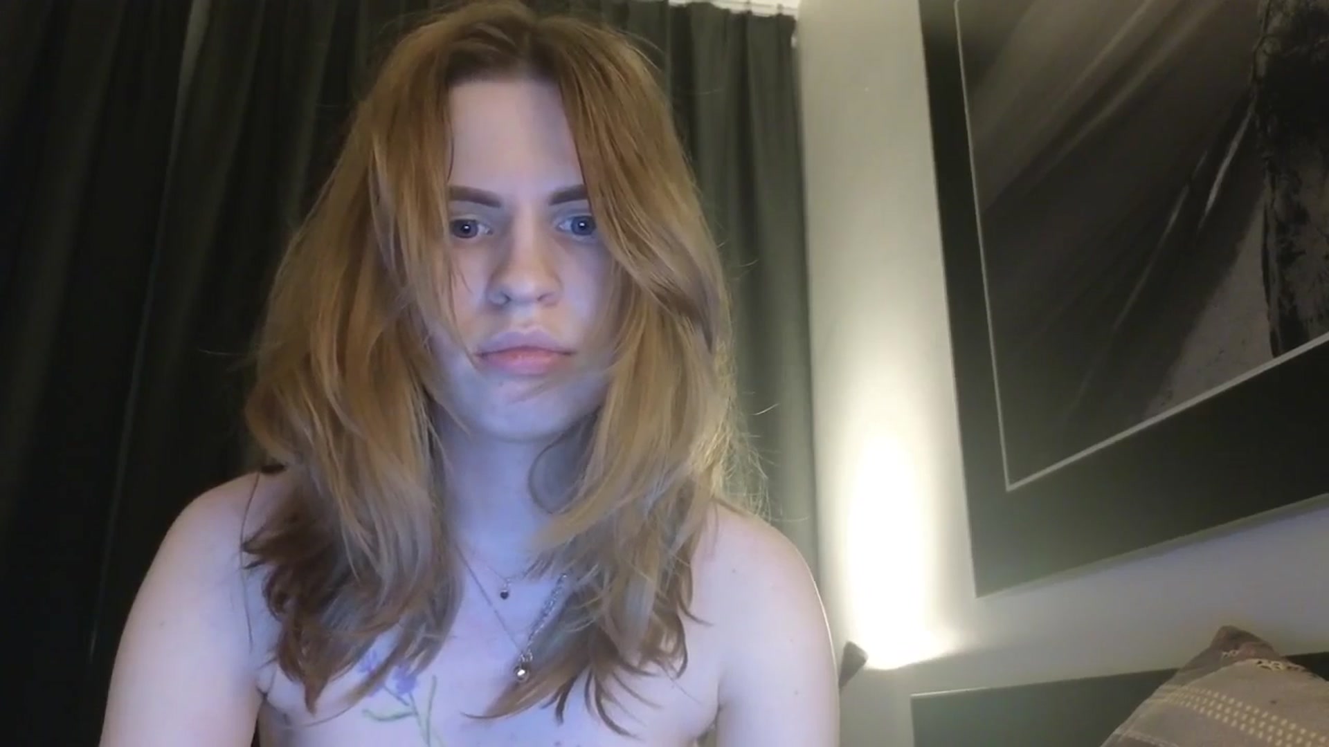 Gallery image thumbnail from Yuri_elfie's myfreecams stream on, 04/17/2026, 20:27 image 18 of 20