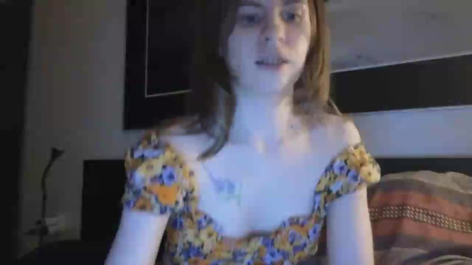 Gallery image thumbnail from Yuri_elfie's myfreecams stream on, 07/13/2026, 01:02 image 20 of 20