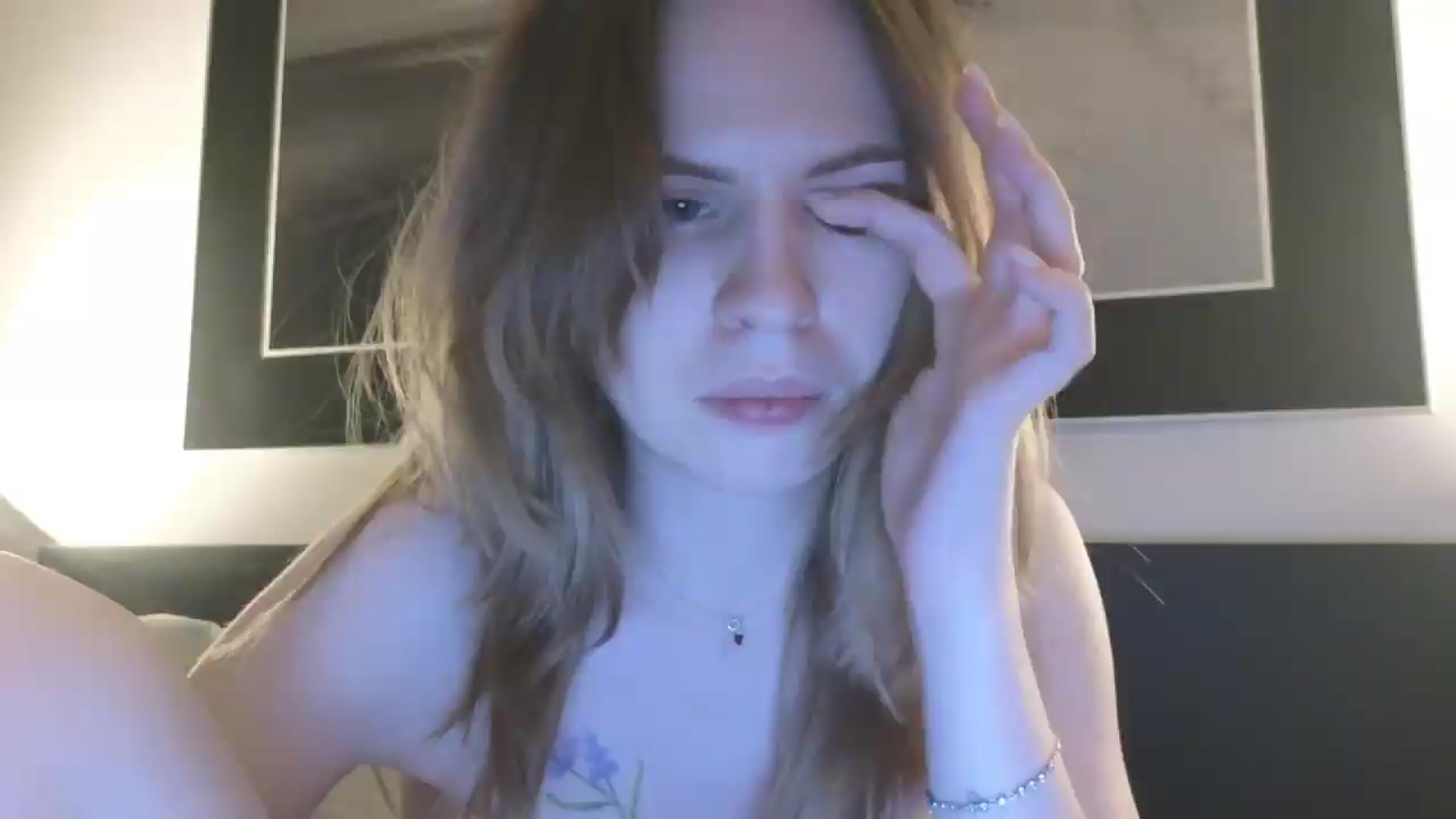 Gallery image thumbnail from Yuri_elfie's myfreecams stream on, 08/18/2026, 04:57 image 2 of 20
