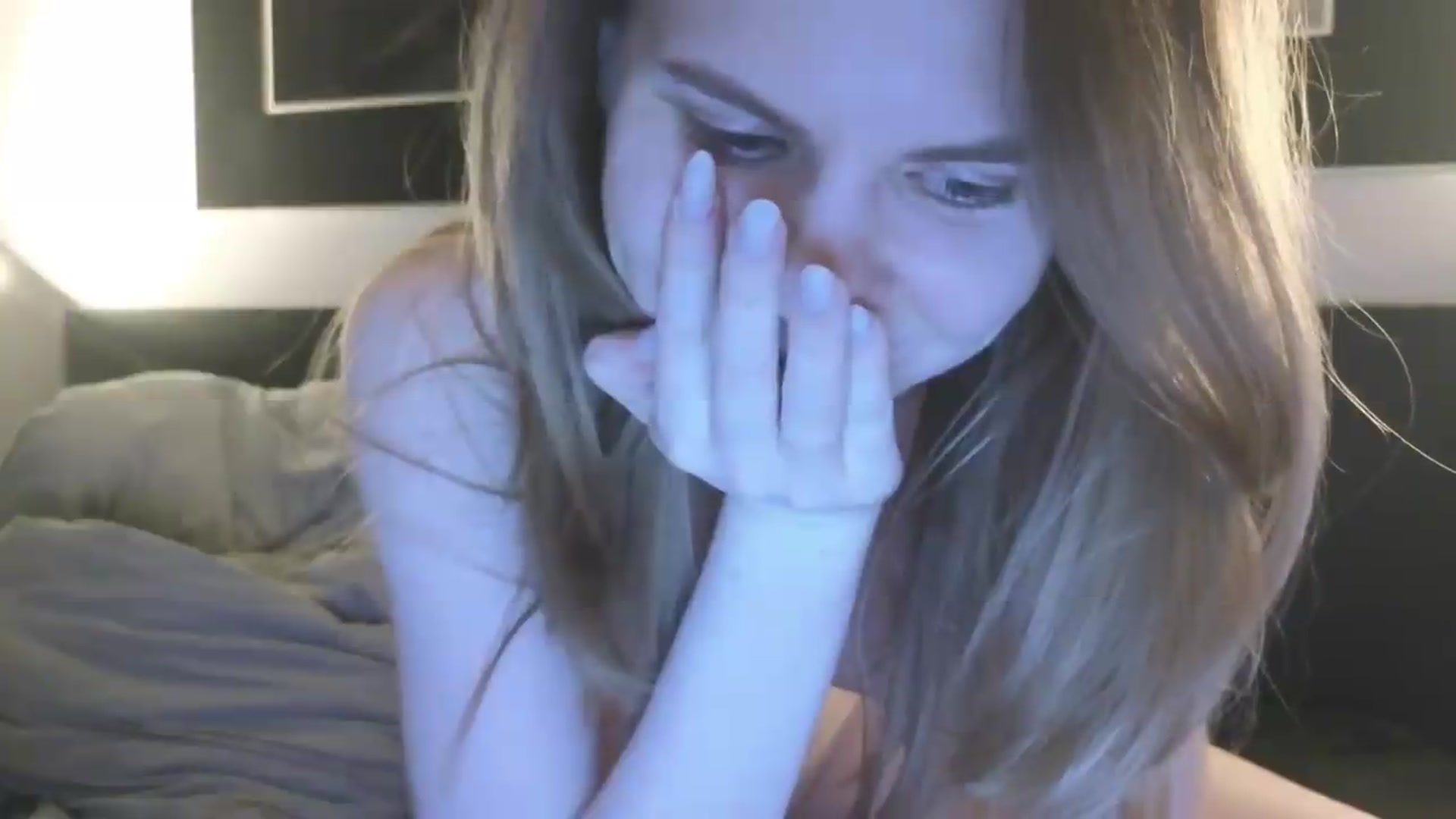 Gallery image thumbnail from Yuri_elfie's myfreecams stream on, 08/18/2026, 04:57 image 20 of 20