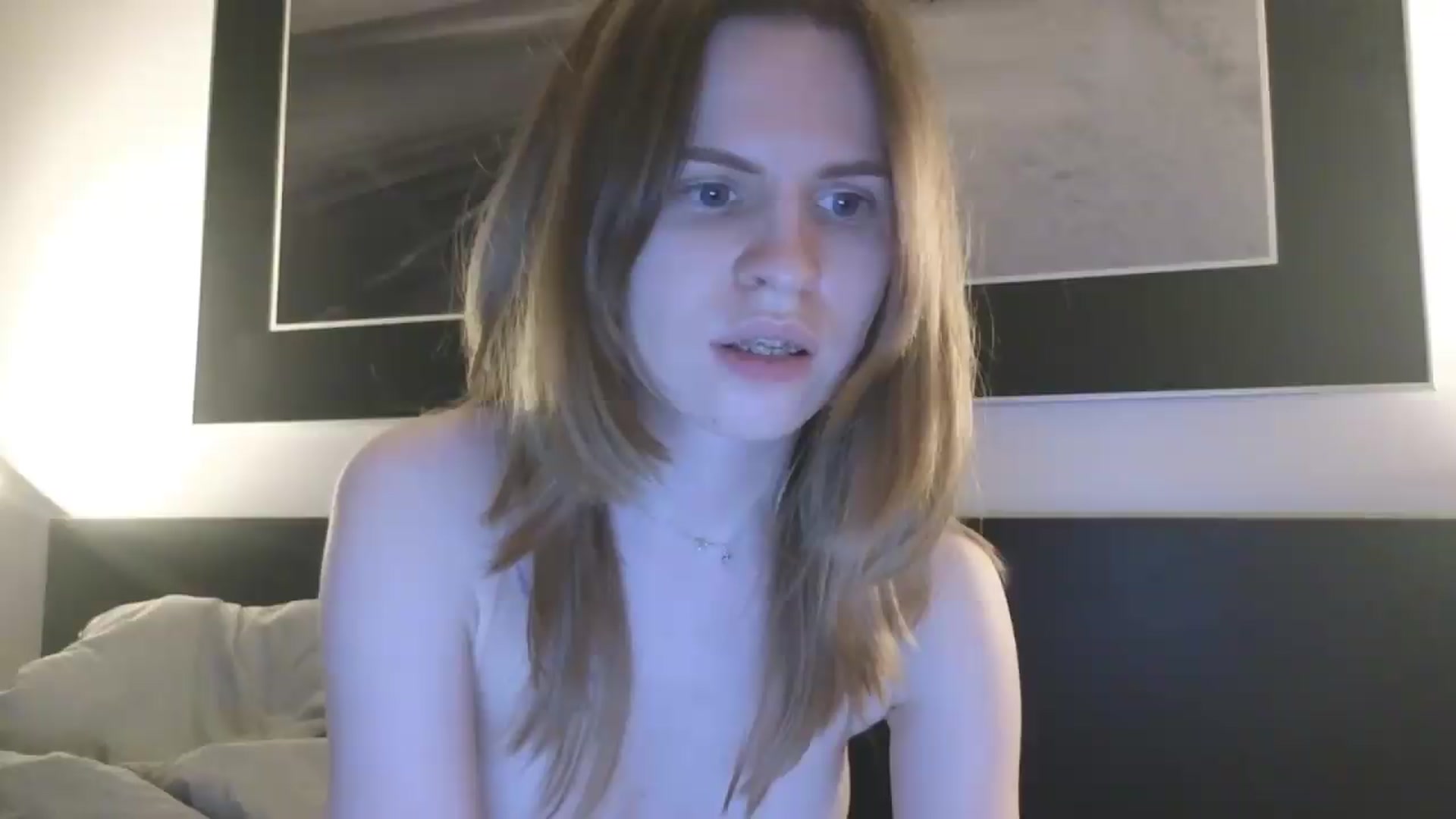 Gallery image thumbnail from Yuri_elfie's myfreecams stream on, 08/18/2026, 05:22 image 15 of 20