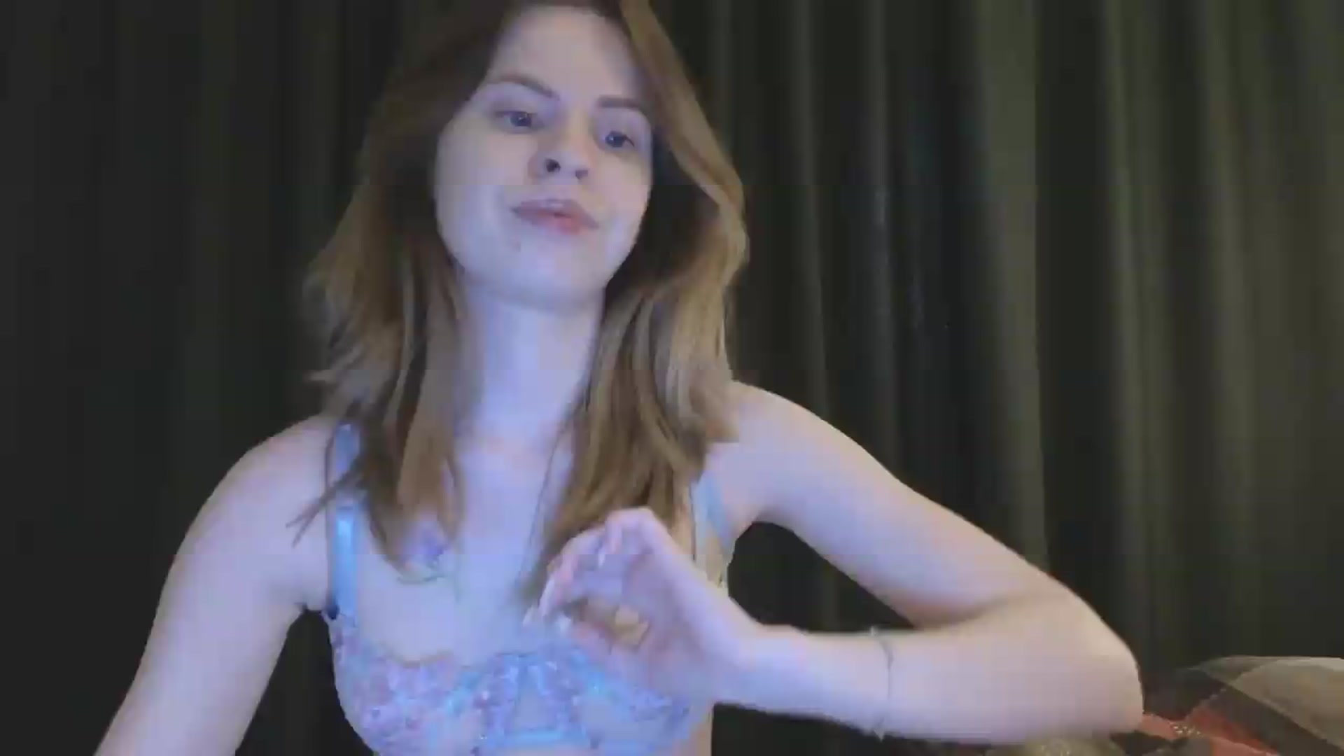 Gallery image thumbnail from Yuri_elfie's myfreecams stream on, 09/09/2026, 06:49 image 5 of 20