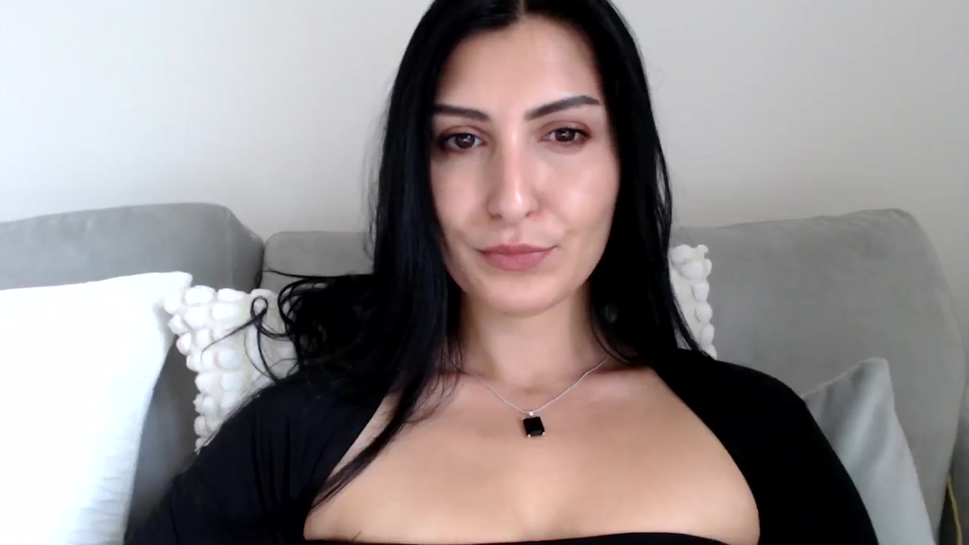 Gallery image thumbnail from Yva_777's myfreecams stream on, 06/10/2024, 11:59 image 10 of 20