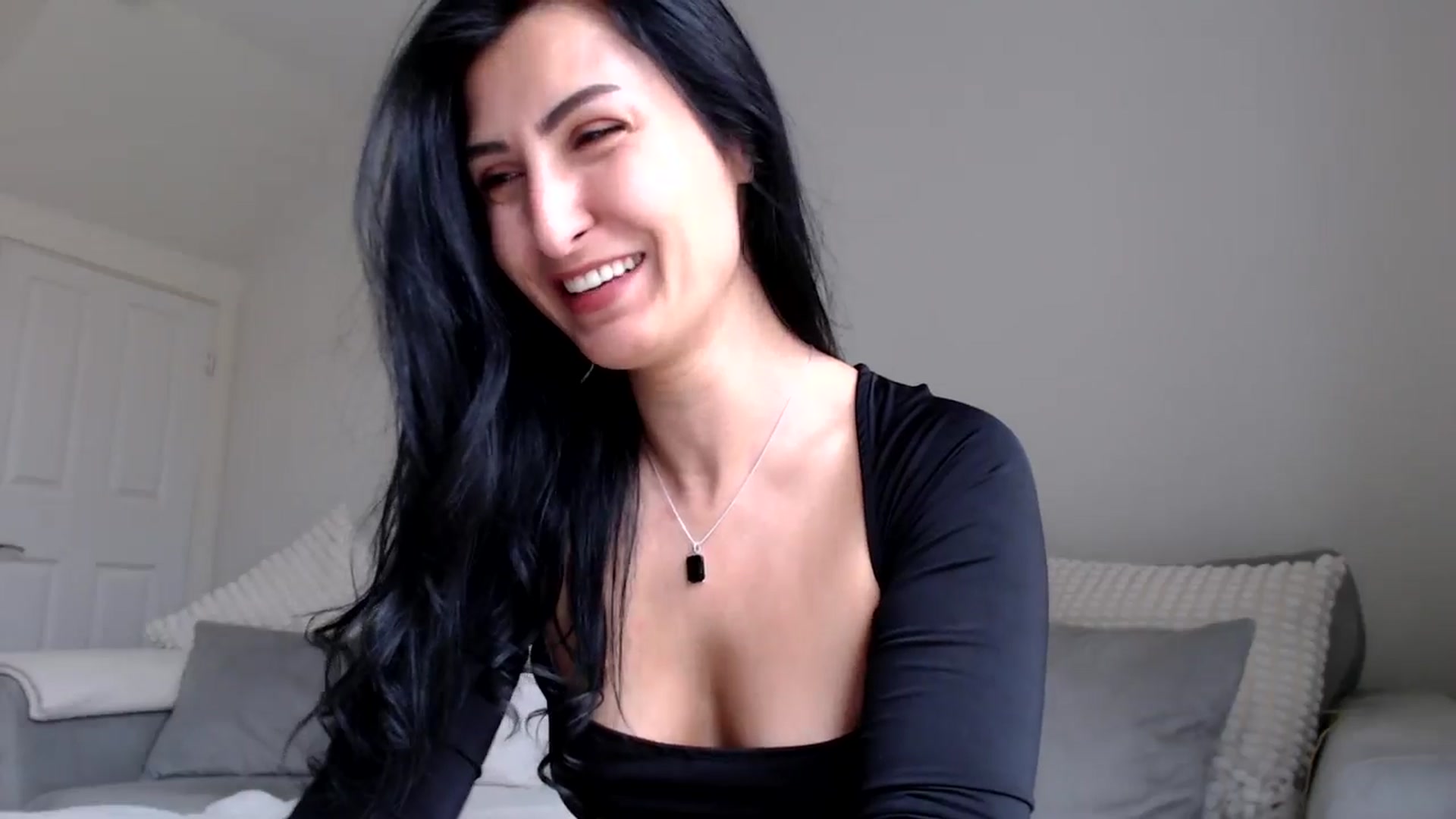 Gallery image thumbnail from Yva_777's myfreecams stream on, 06/10/2024, 11:59 image 3 of 20