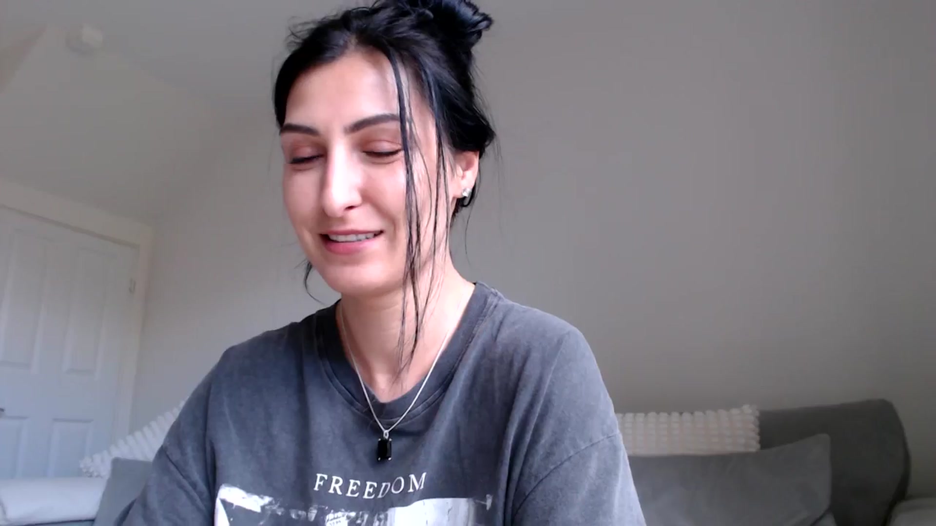 Gallery image thumbnail from Yva_777's myfreecams stream on, 06/10/2024, 12:39 image 7 of 20