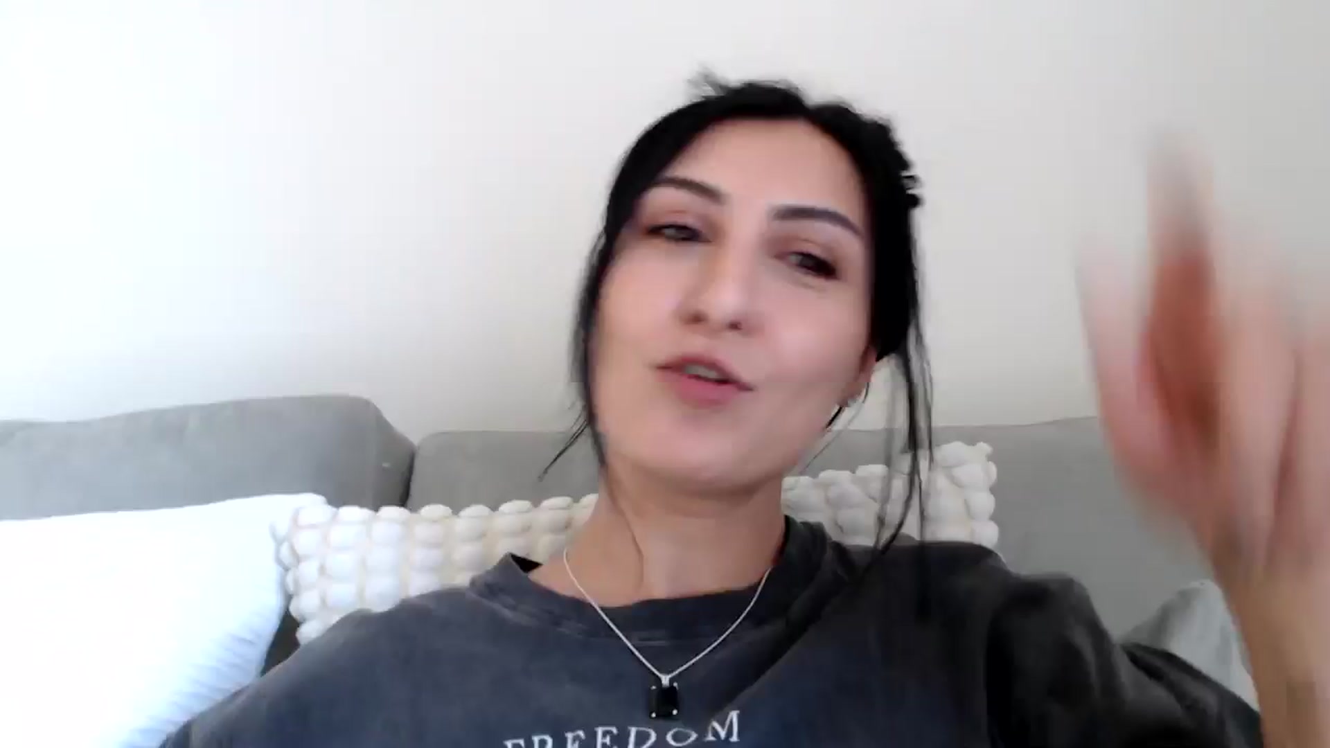 Gallery image thumbnail from Yva_777's myfreecams stream on, 06/10/2024, 12:39 image 18 of 20